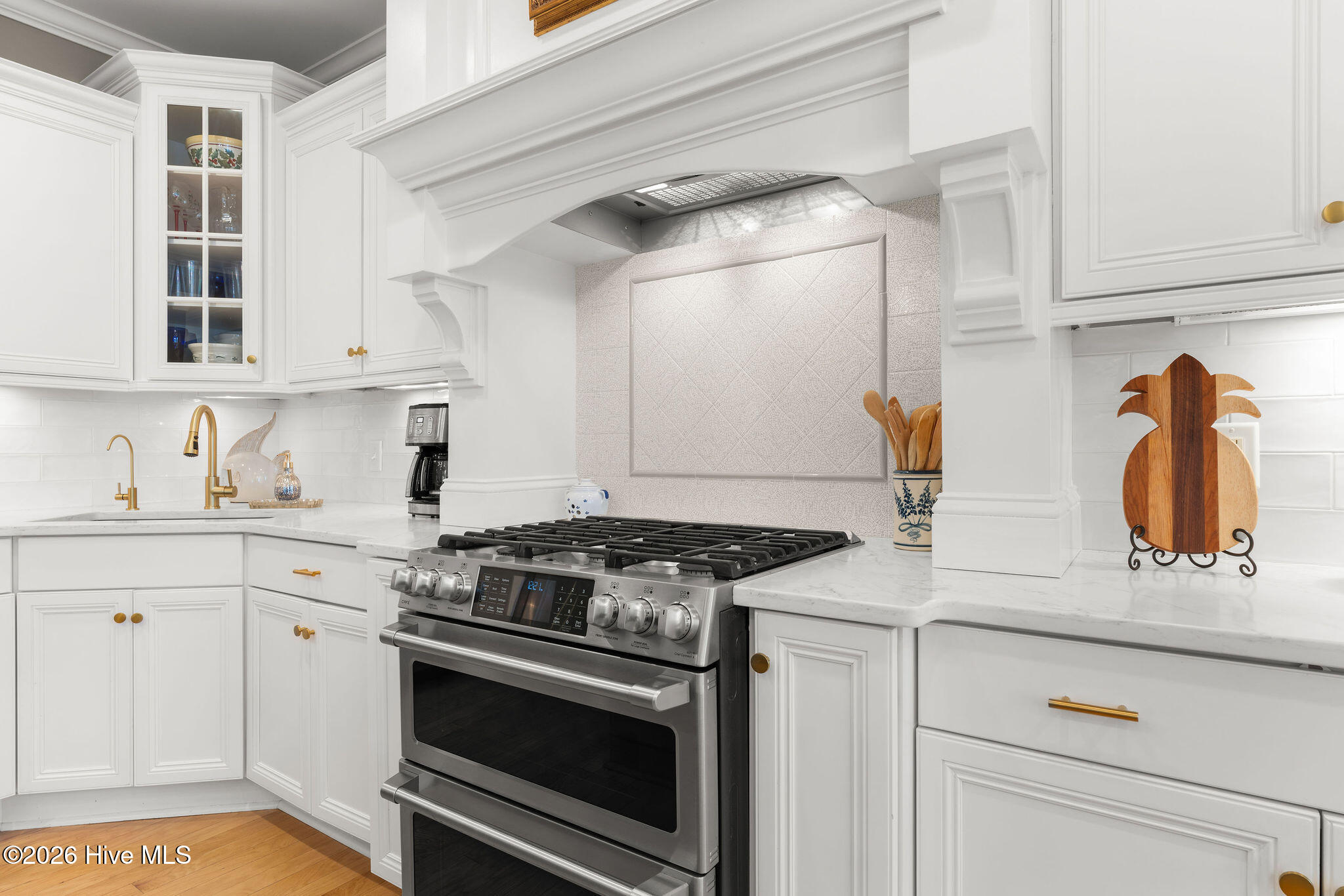 100556154 | Photo 25