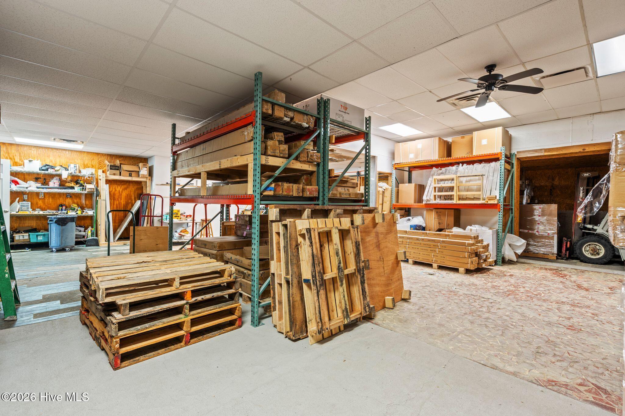 100550441 | Photo 37