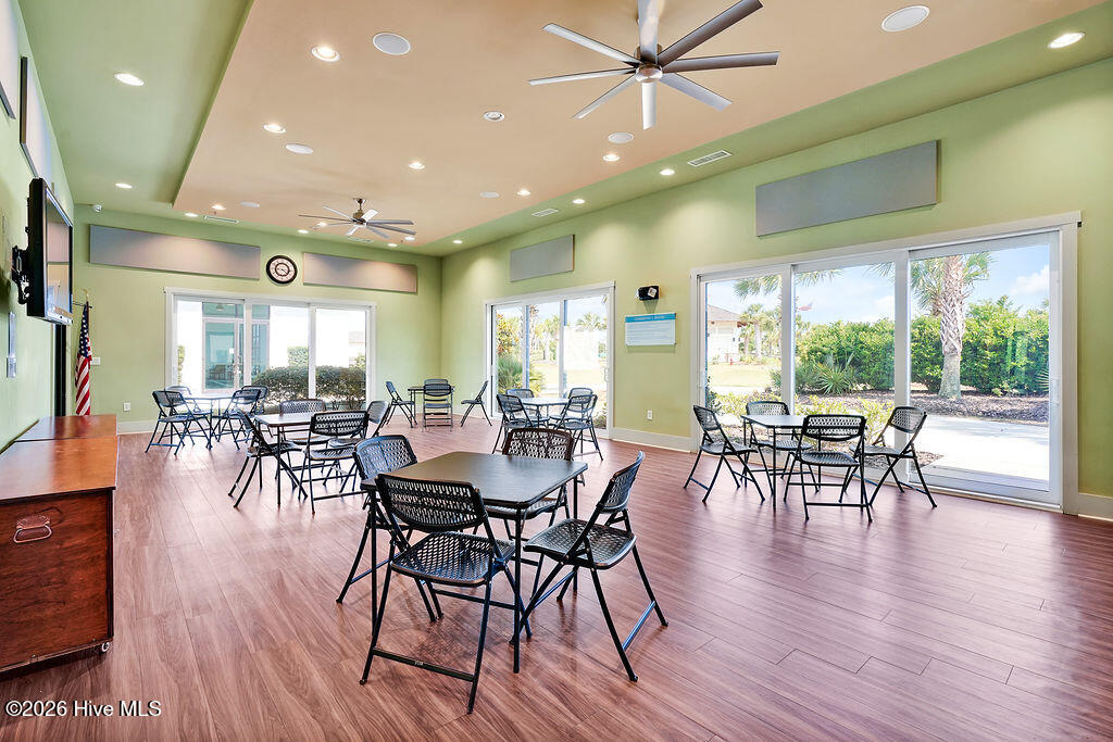 100555055 | Photo 89