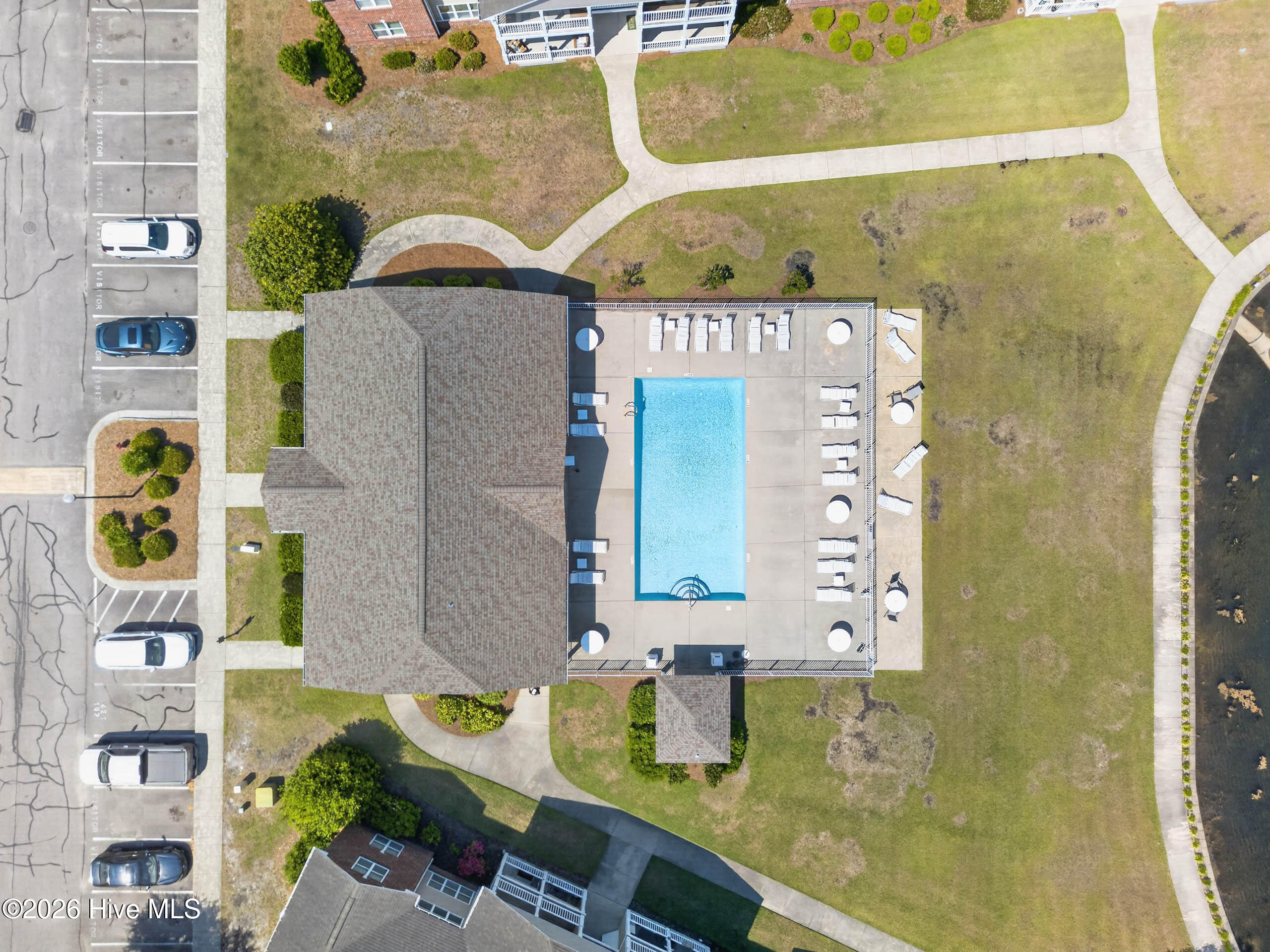 100569095 | Photo 32