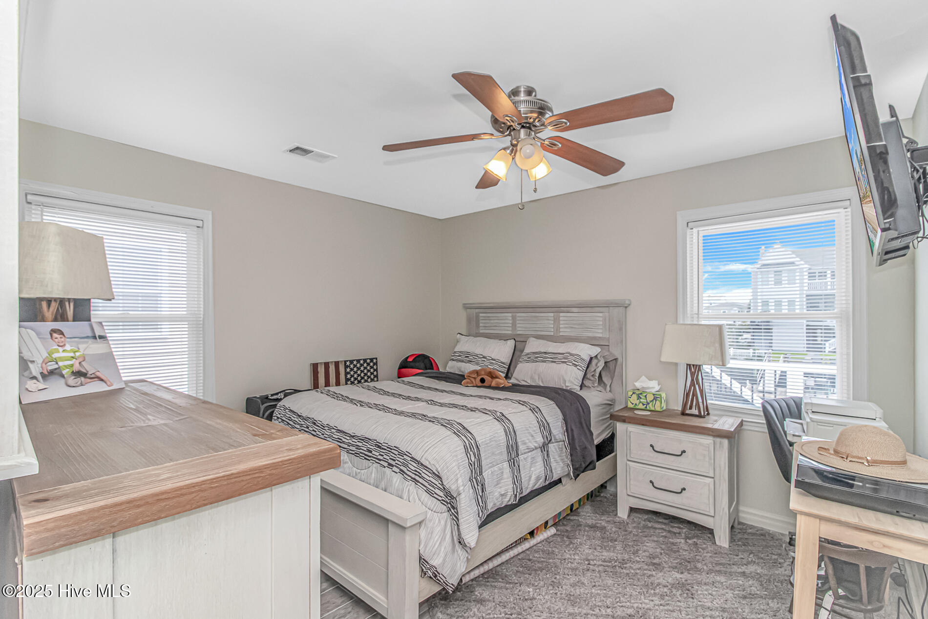 100526104 | Photo 14