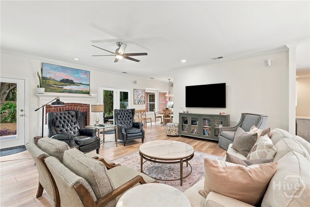 Photo 3 of Single family home for sale at 122 Winterberry Dr, Savannah, GA 31406 | MLS# SA366055 | Listing updated on 2026-10-09