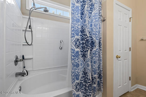 100553746 | Photo 24