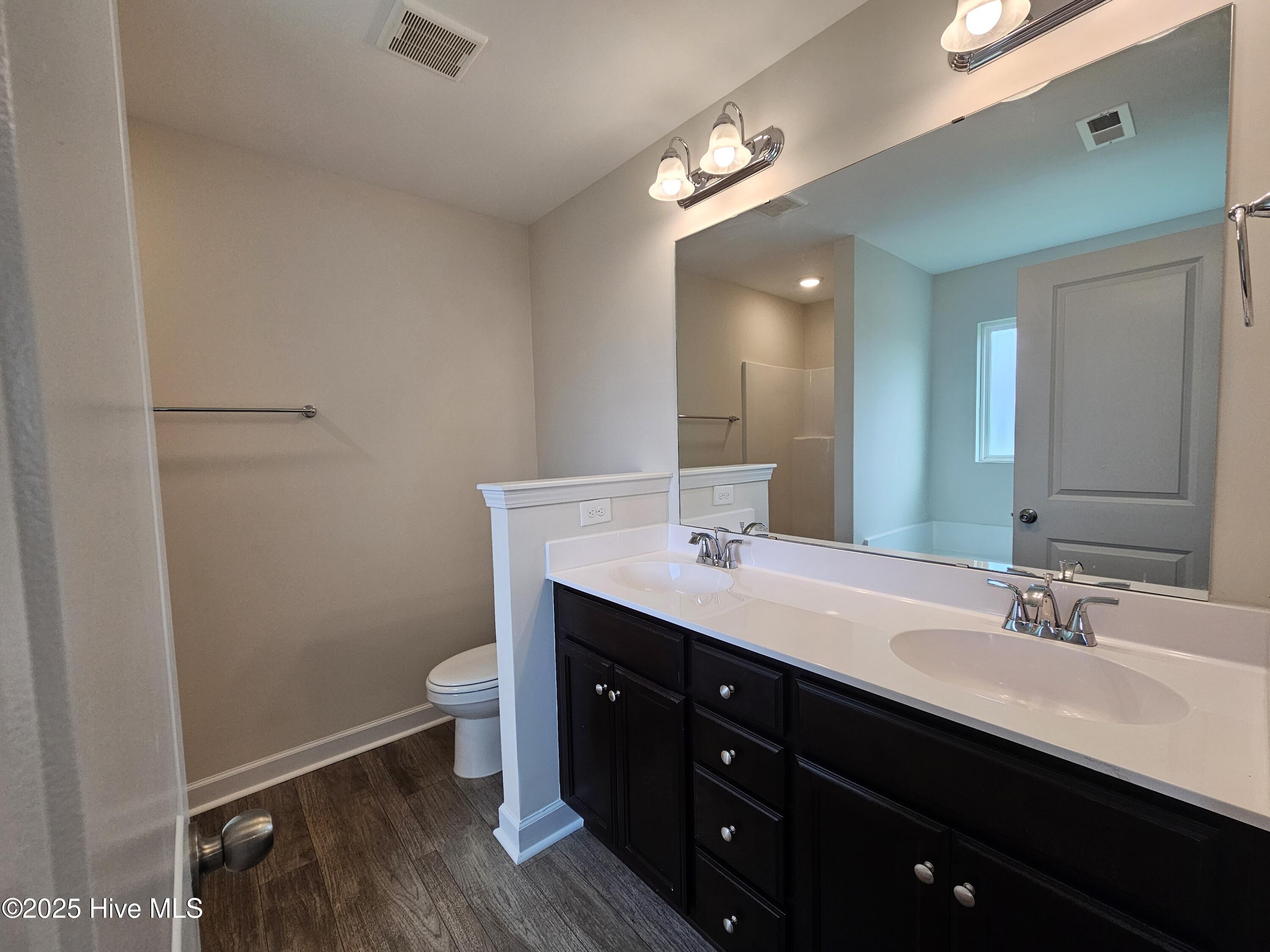 100526822 | Photo 27