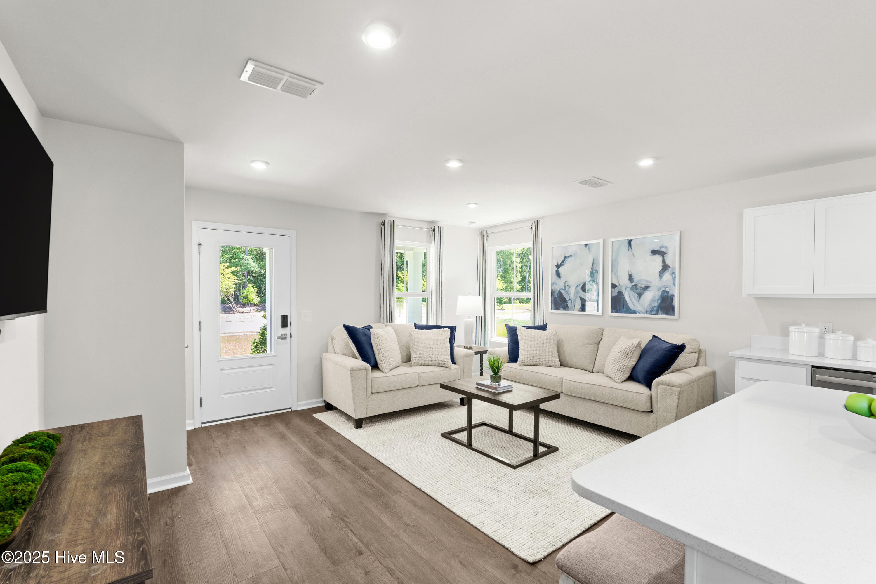 MPO 515 1508 Pine Log Trail Interior 4