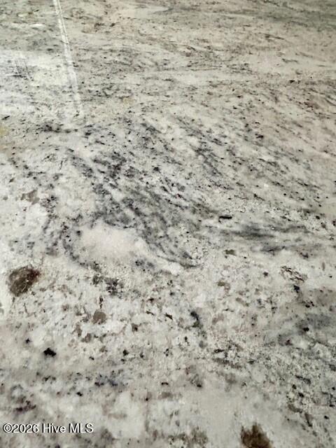 100557788 | Photo 56