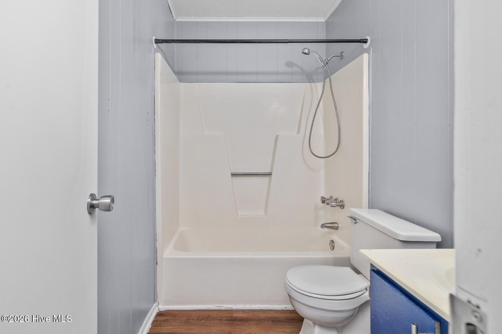 100550796 | Photo 18