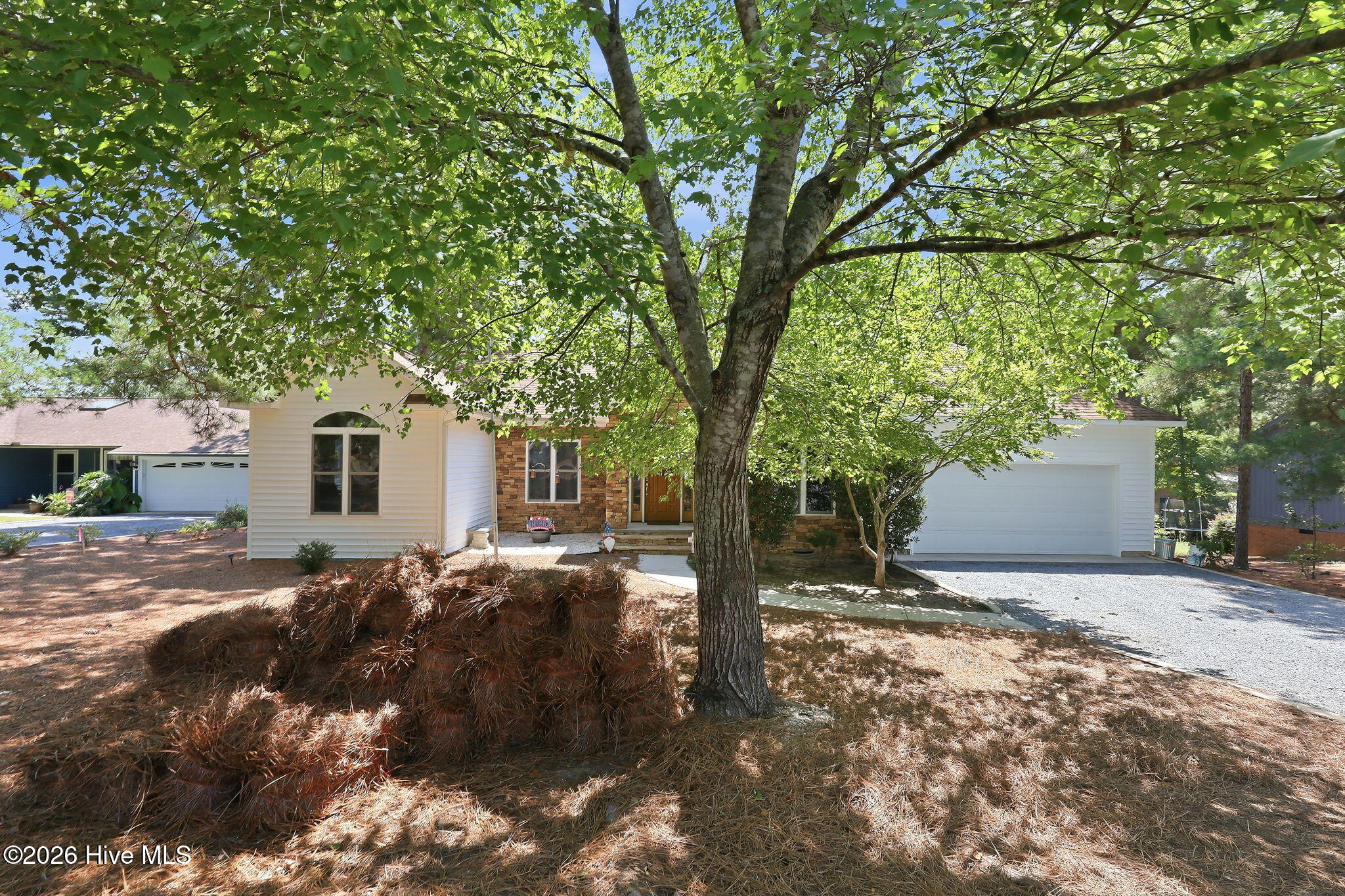 104 Fox Run, West End, North Carolina, 3 Bedroom Bedrooms, 7 Room Rooms,2 BathroomBathrooms,Single family residence,For sale,Fox Run,100598339 104 Fox Run, West End, North Carolina, 3 Bedroom Bedrooms, 7 Room Rooms,2 BathroomBathrooms,Single family residence,For sale,Fox Run,100598339