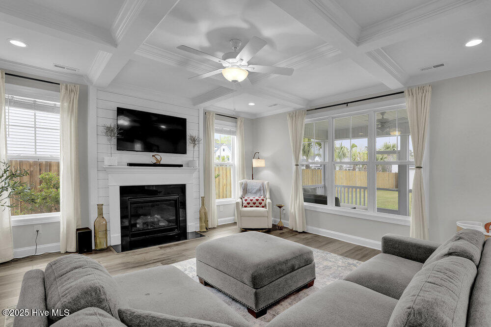 100500102 | Photo 22