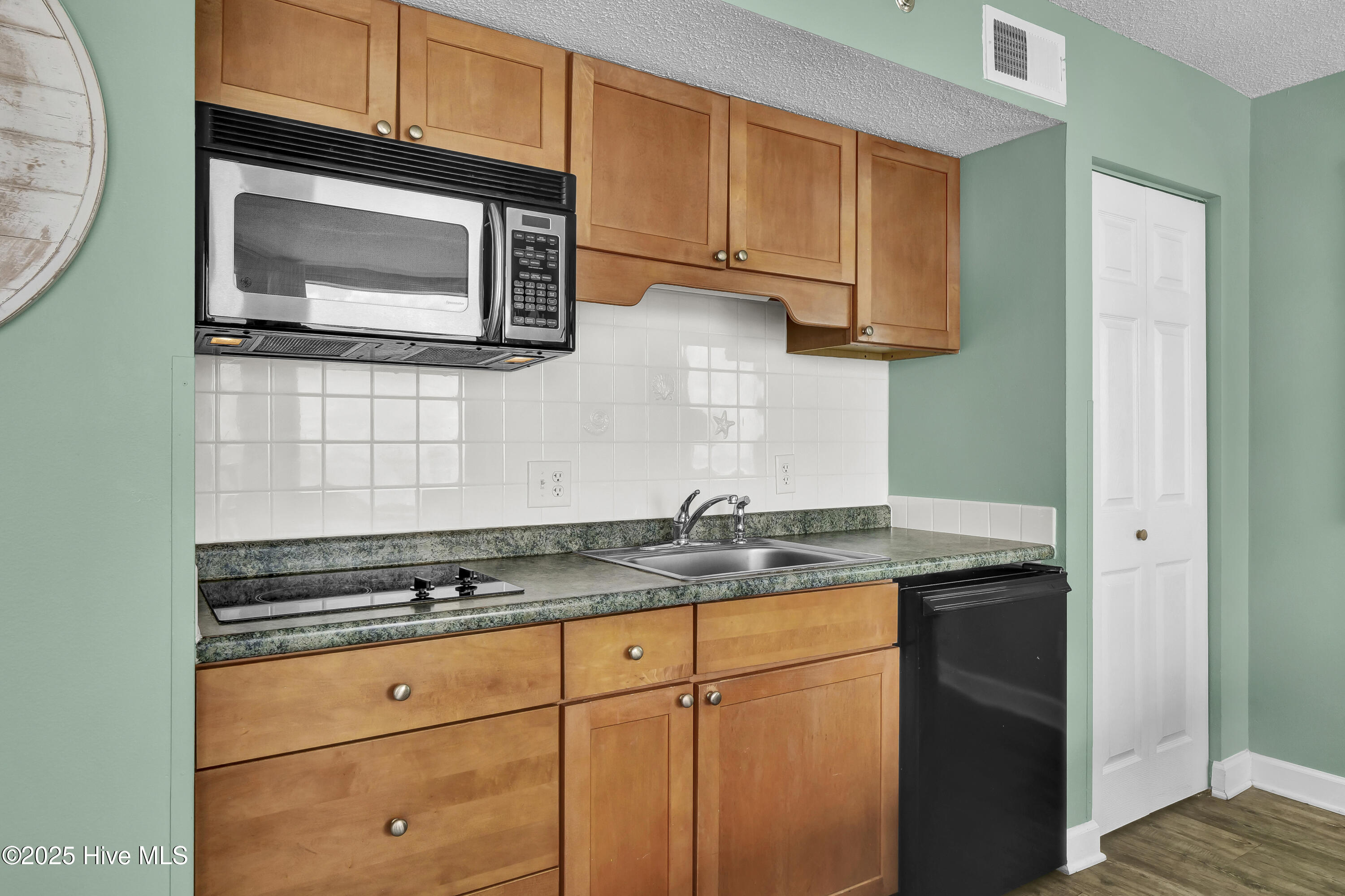 100529959 | Photo 12