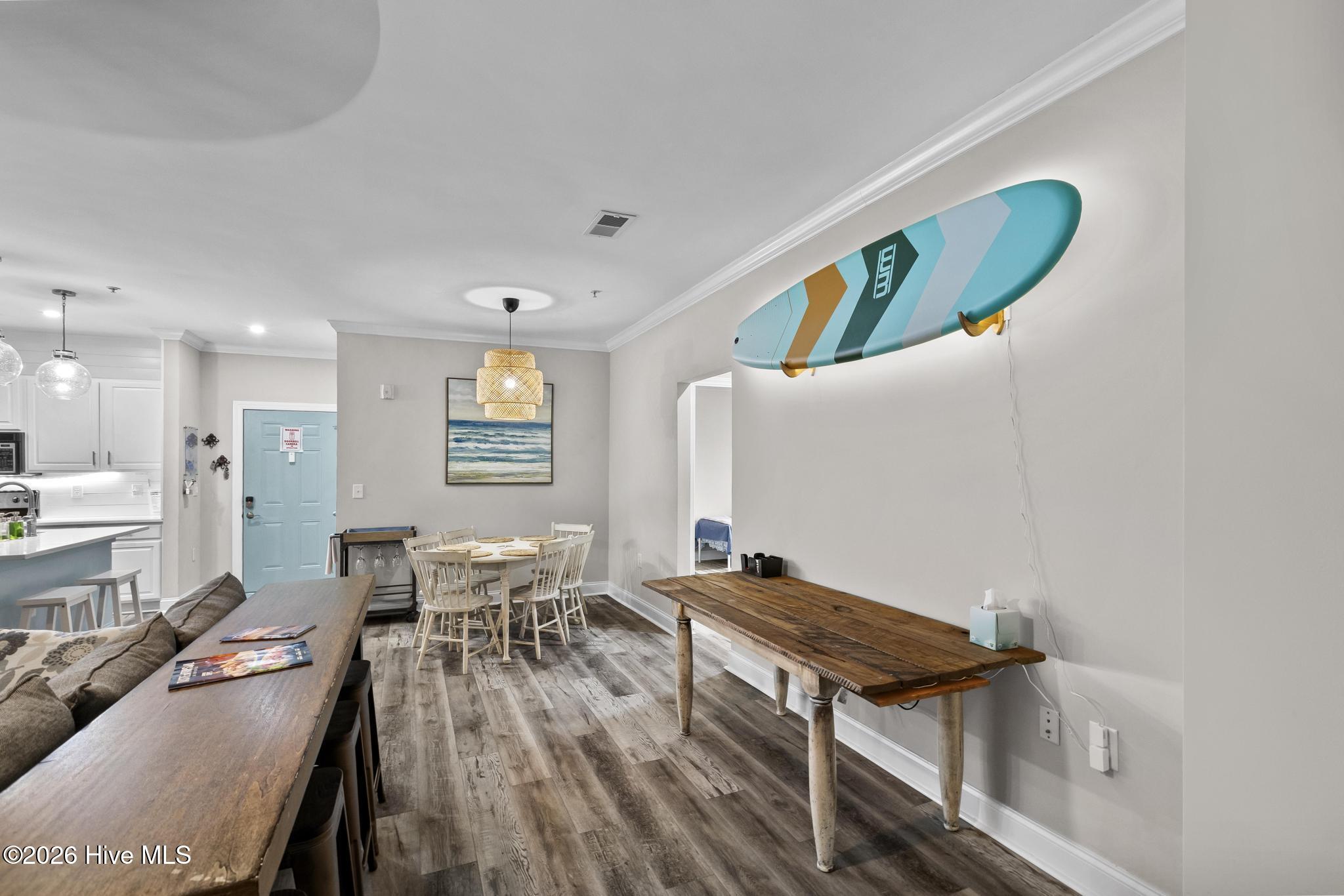 100555368 | Photo 11