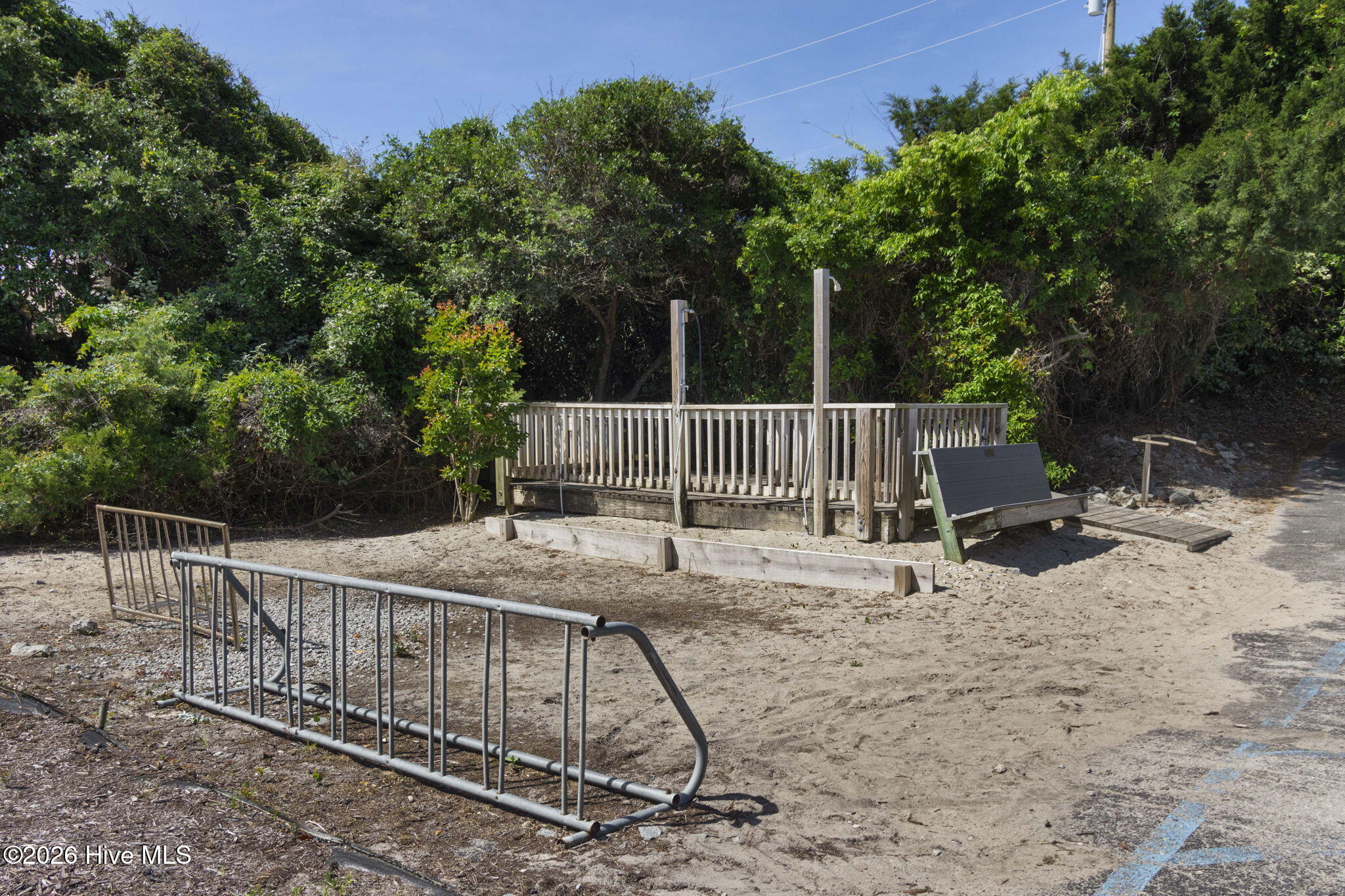 100565691 | Photo 76