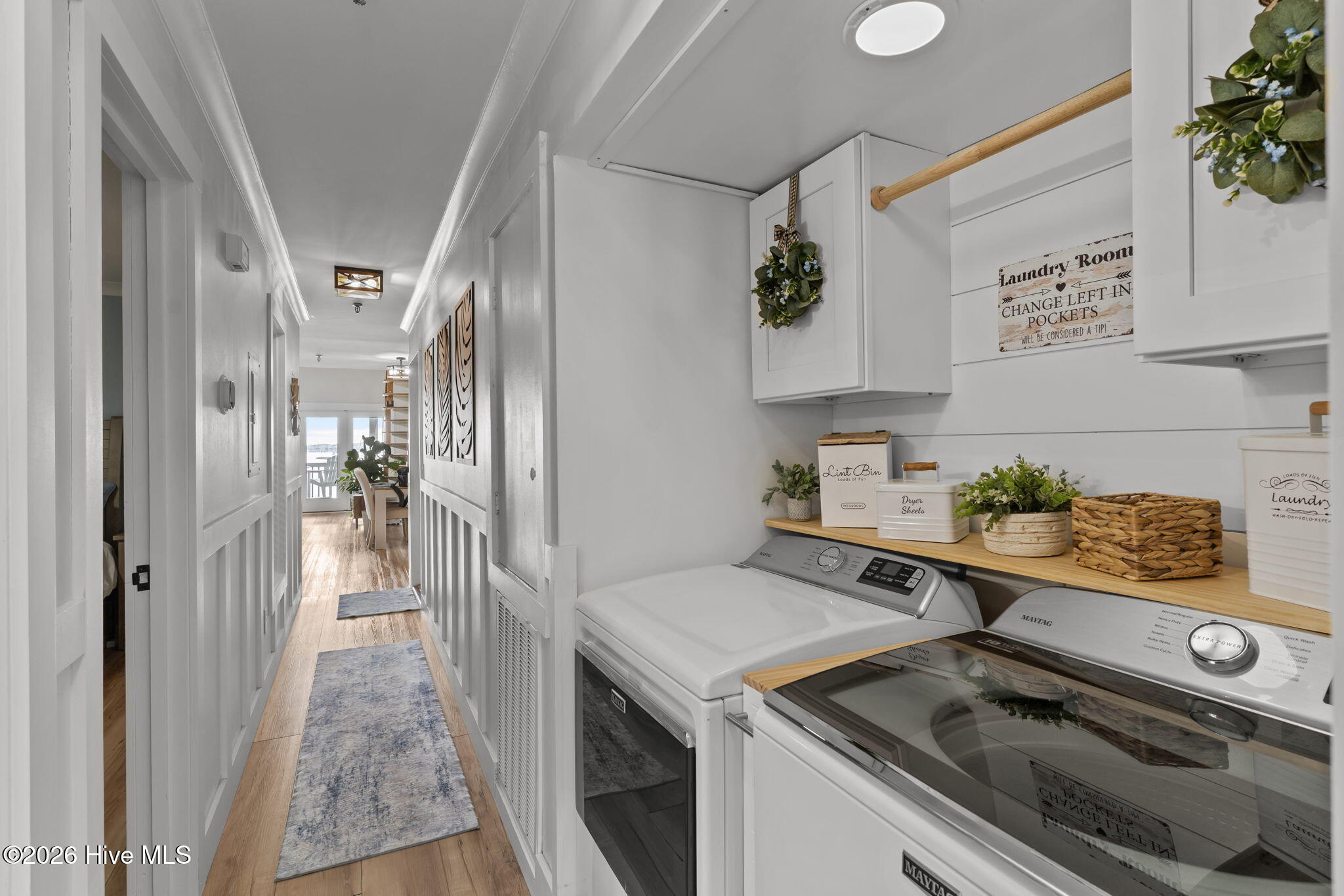 100548962 | Photo 25