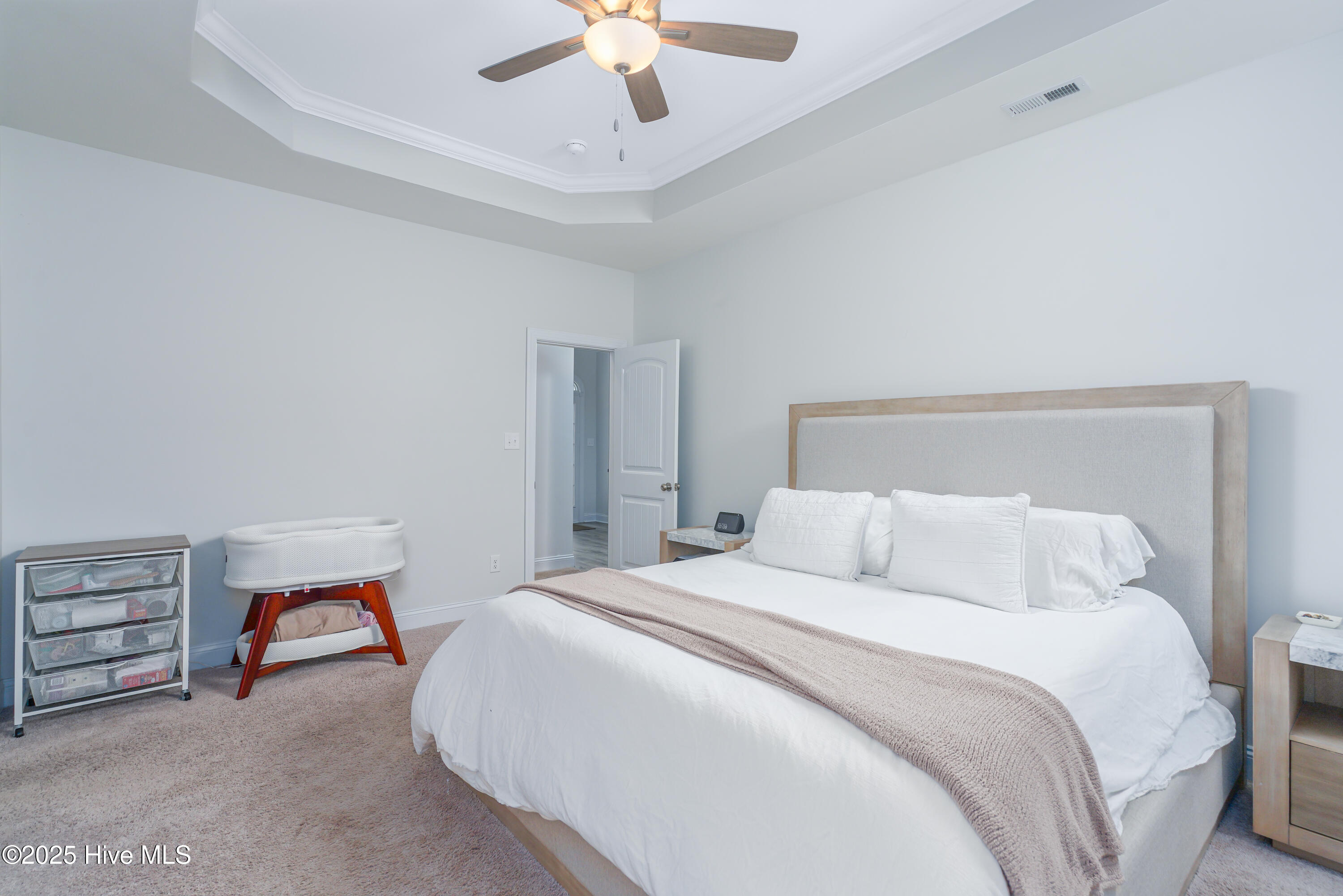 100536603 | Photo 15