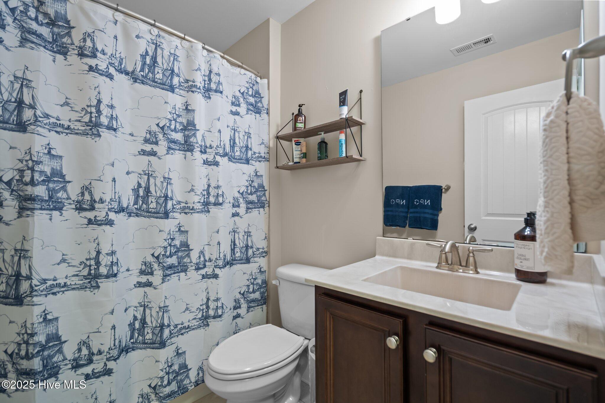 100518036 | Photo 30