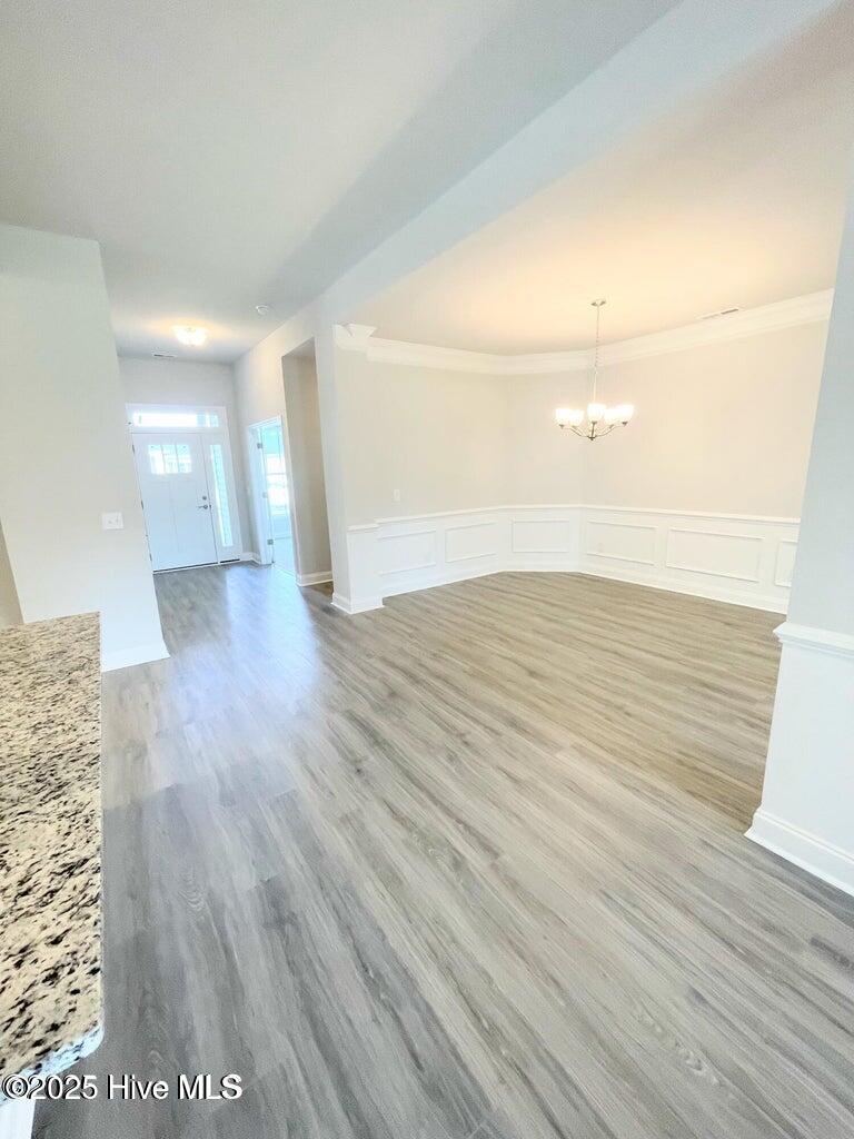 100527021 | Photo 38