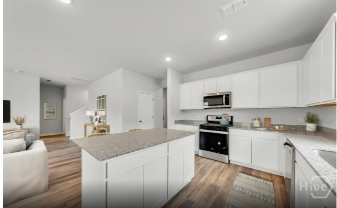 327 Crosstown Avenue, Richmond Hill, GA, 31324