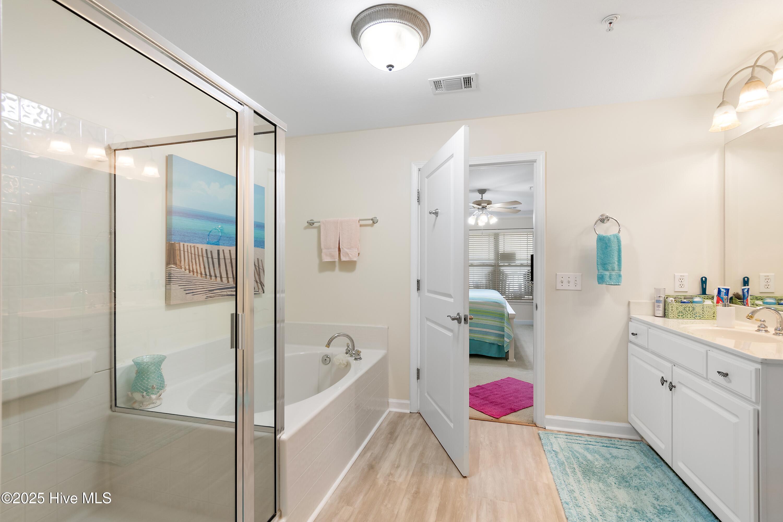 100552979 | Photo 19