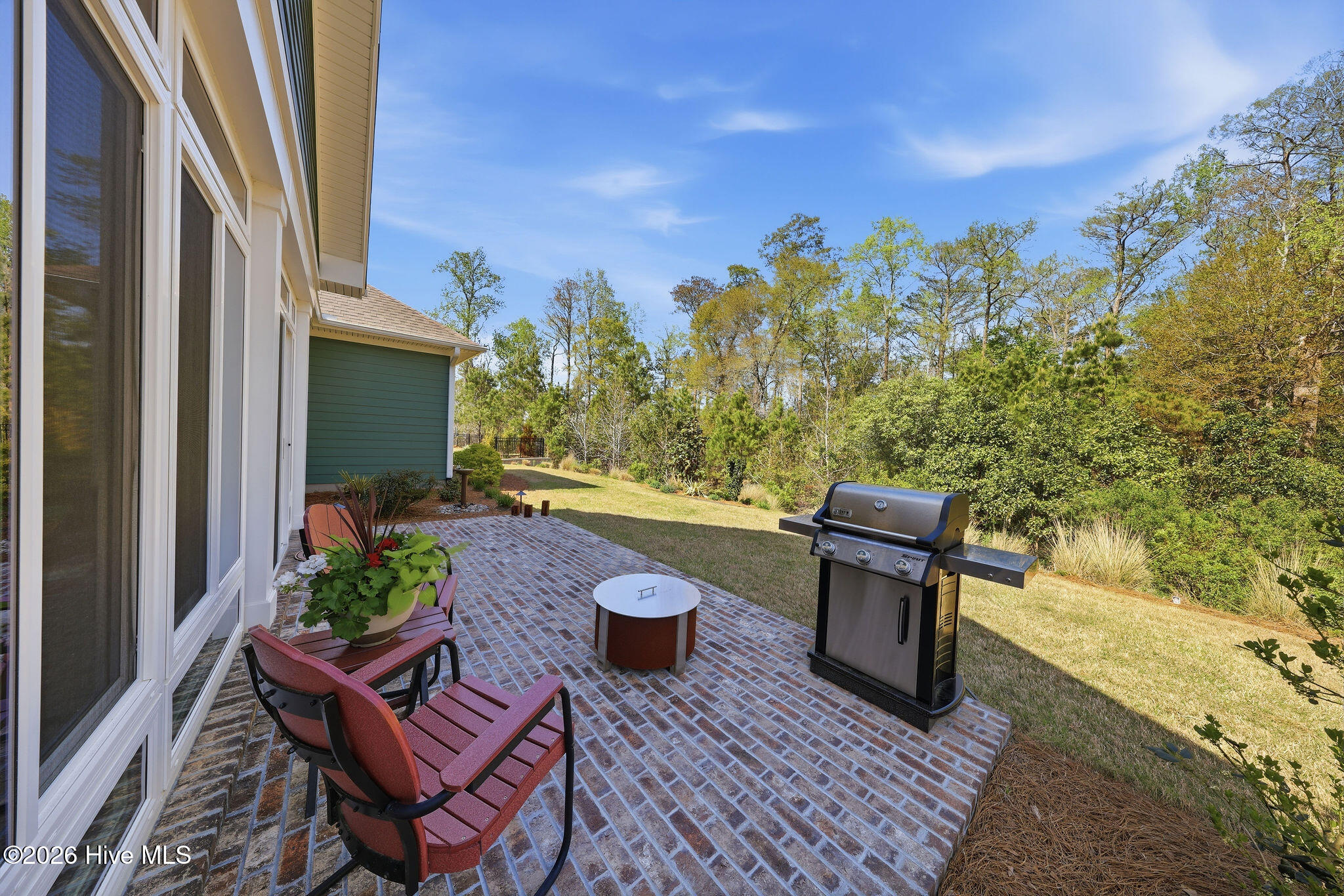 100564757 | Photo 24