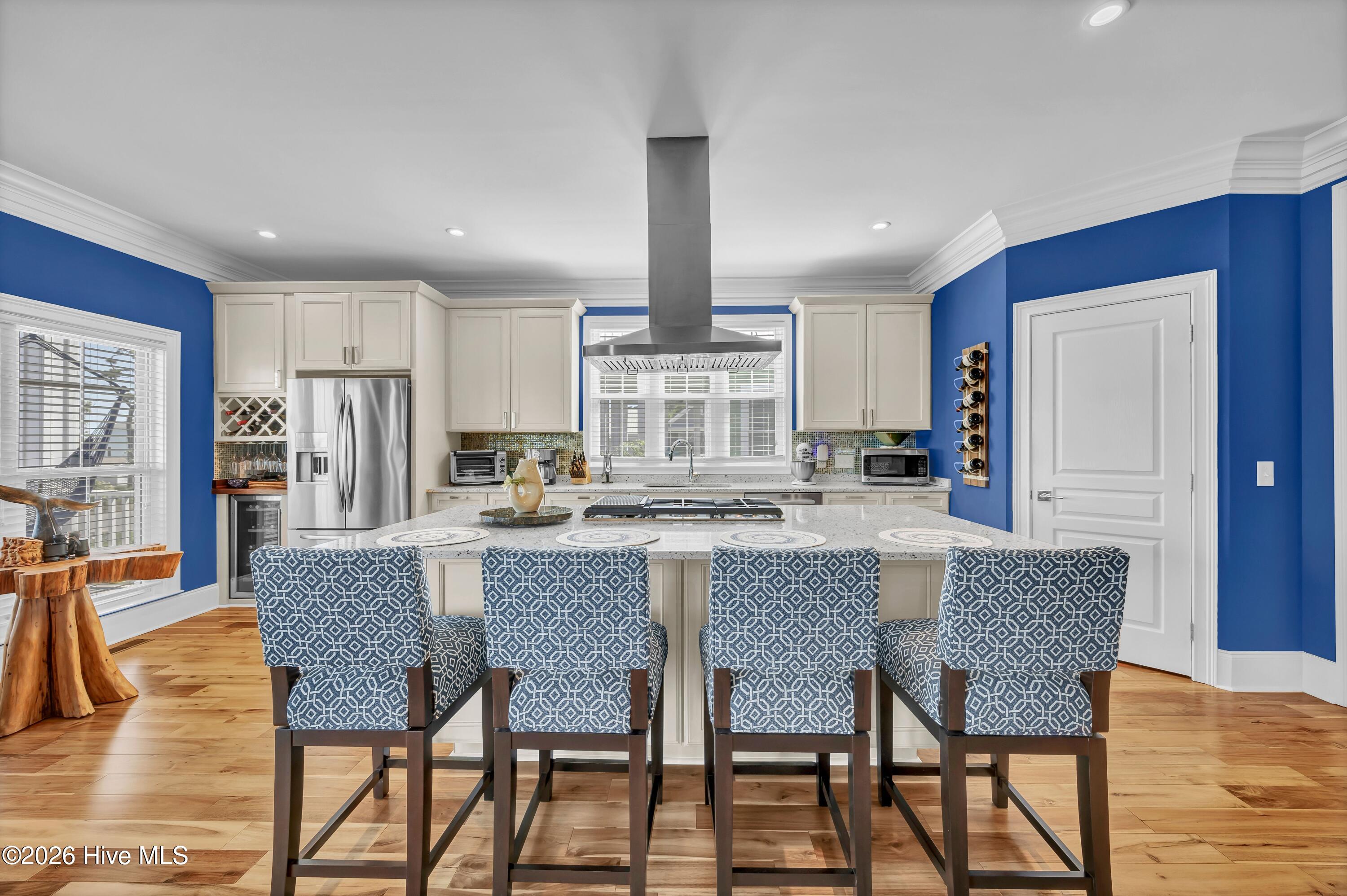 100569369 | Photo 15