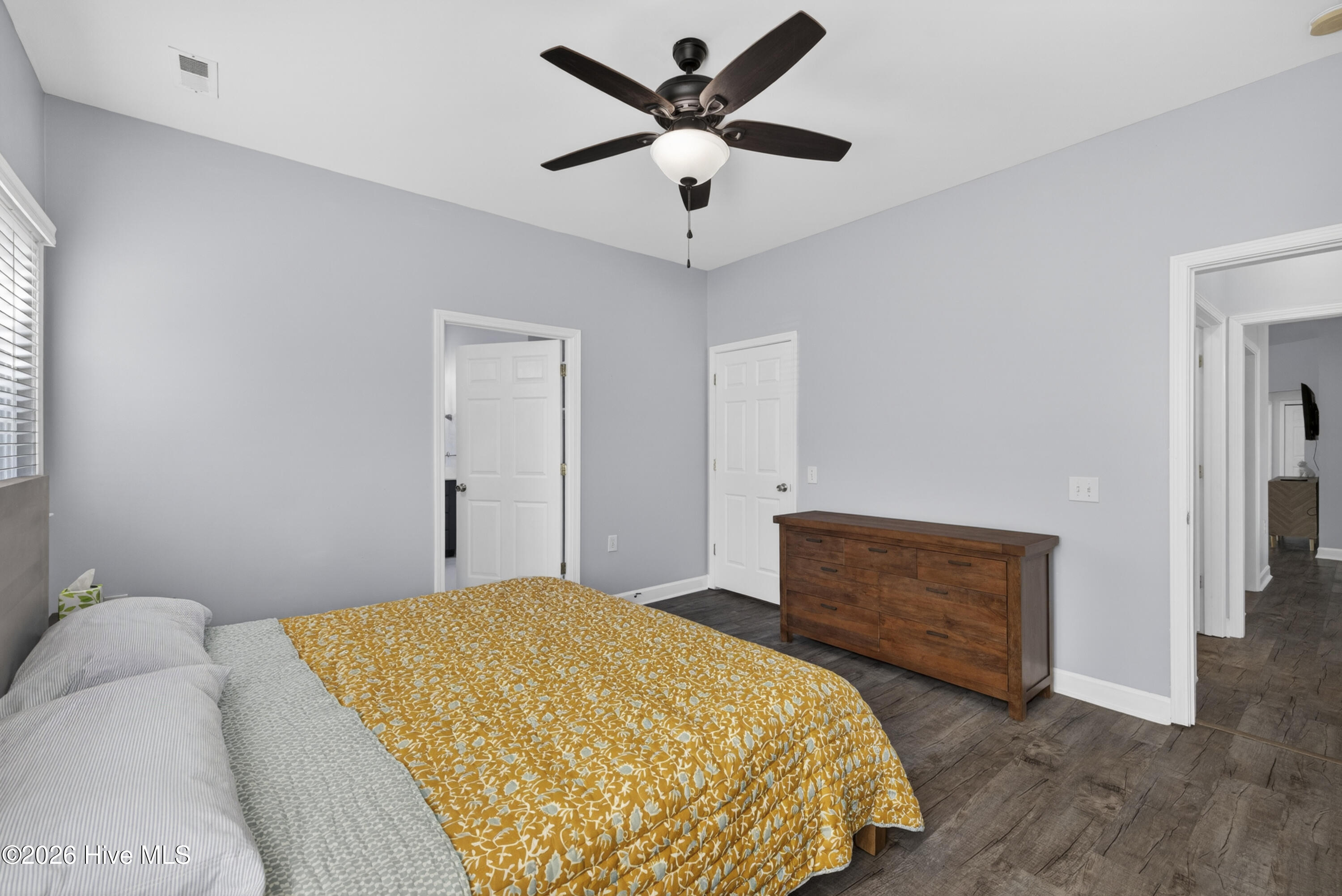 100568546 | Photo 34