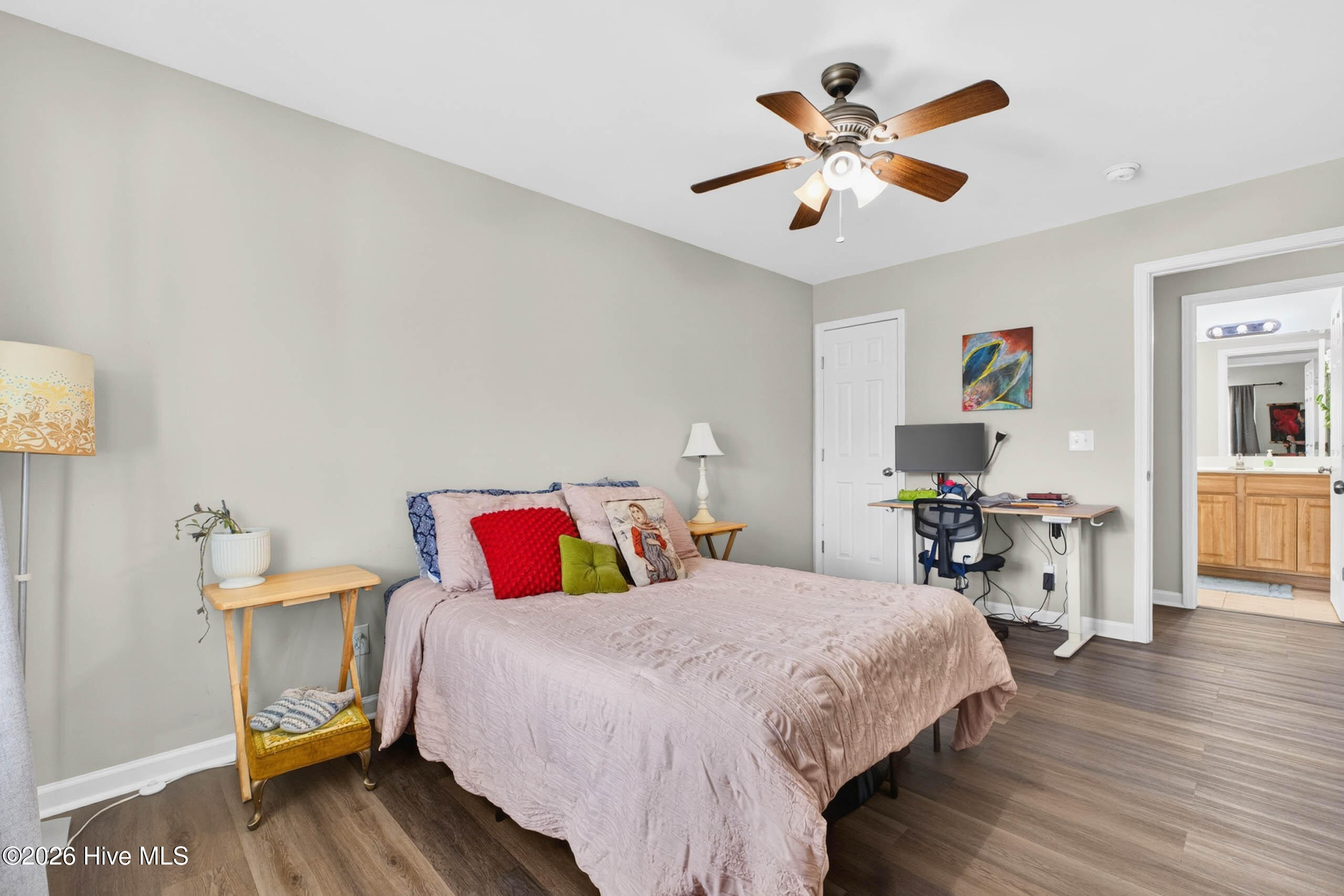 100569095 | Photo 20