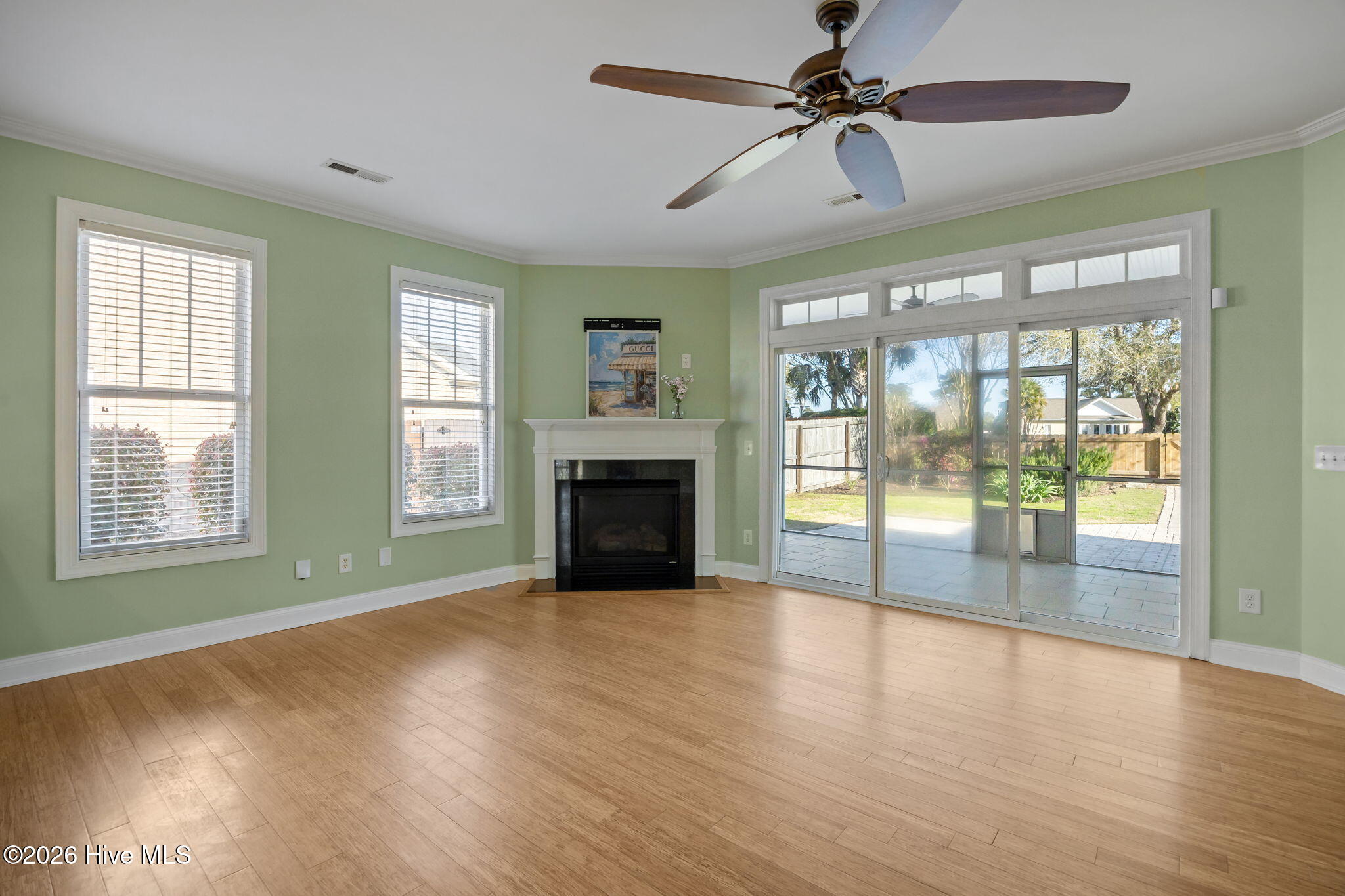 100561261 | Photo 20