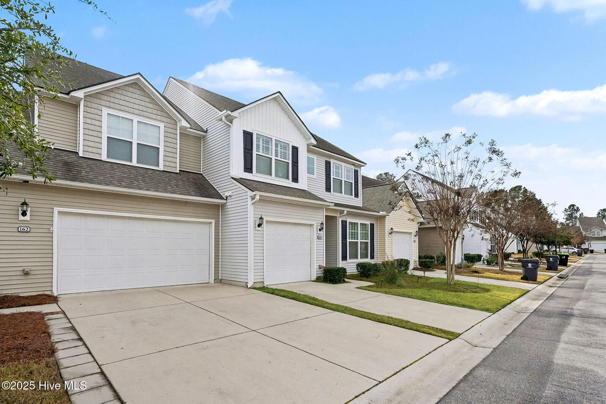 100545929 | Photo 40