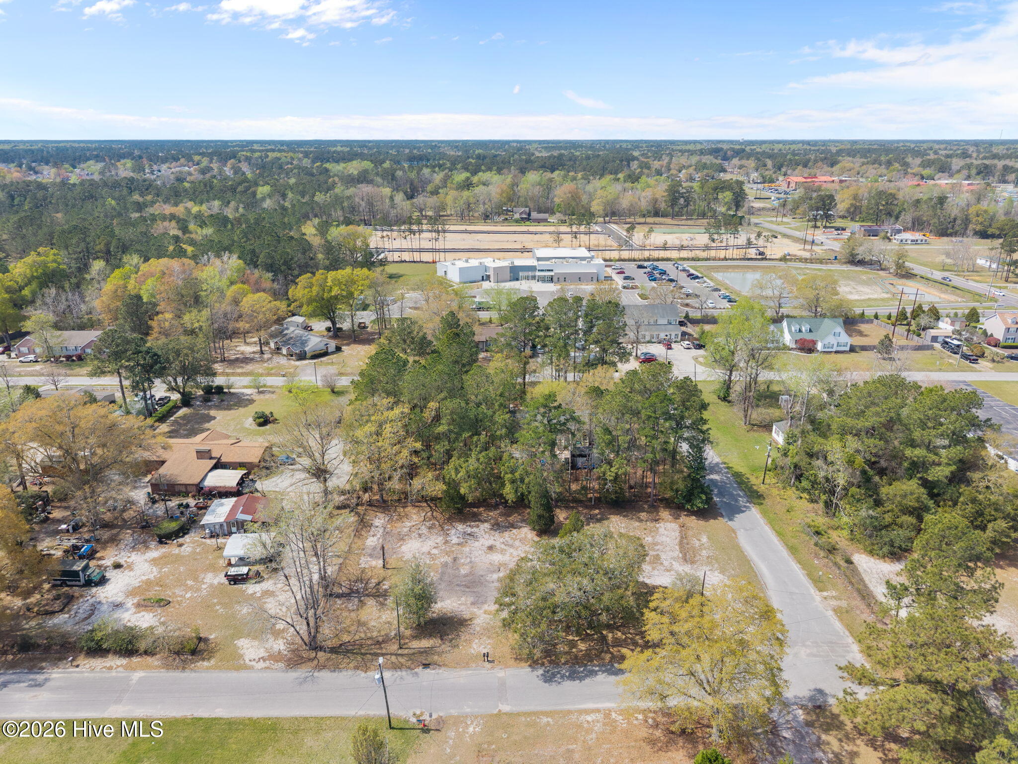 100565348 | Photo 11