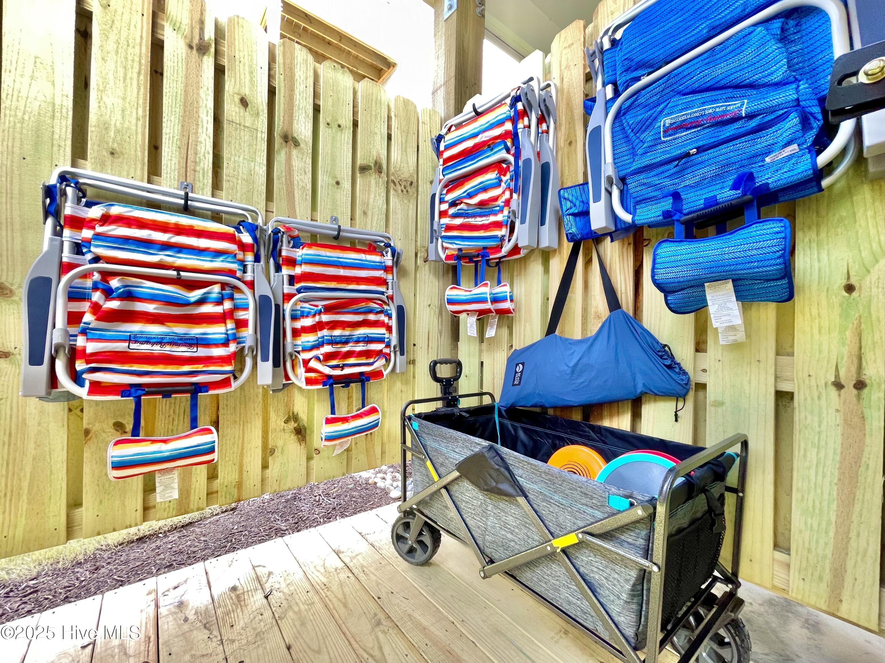 100533799 | Photo 44