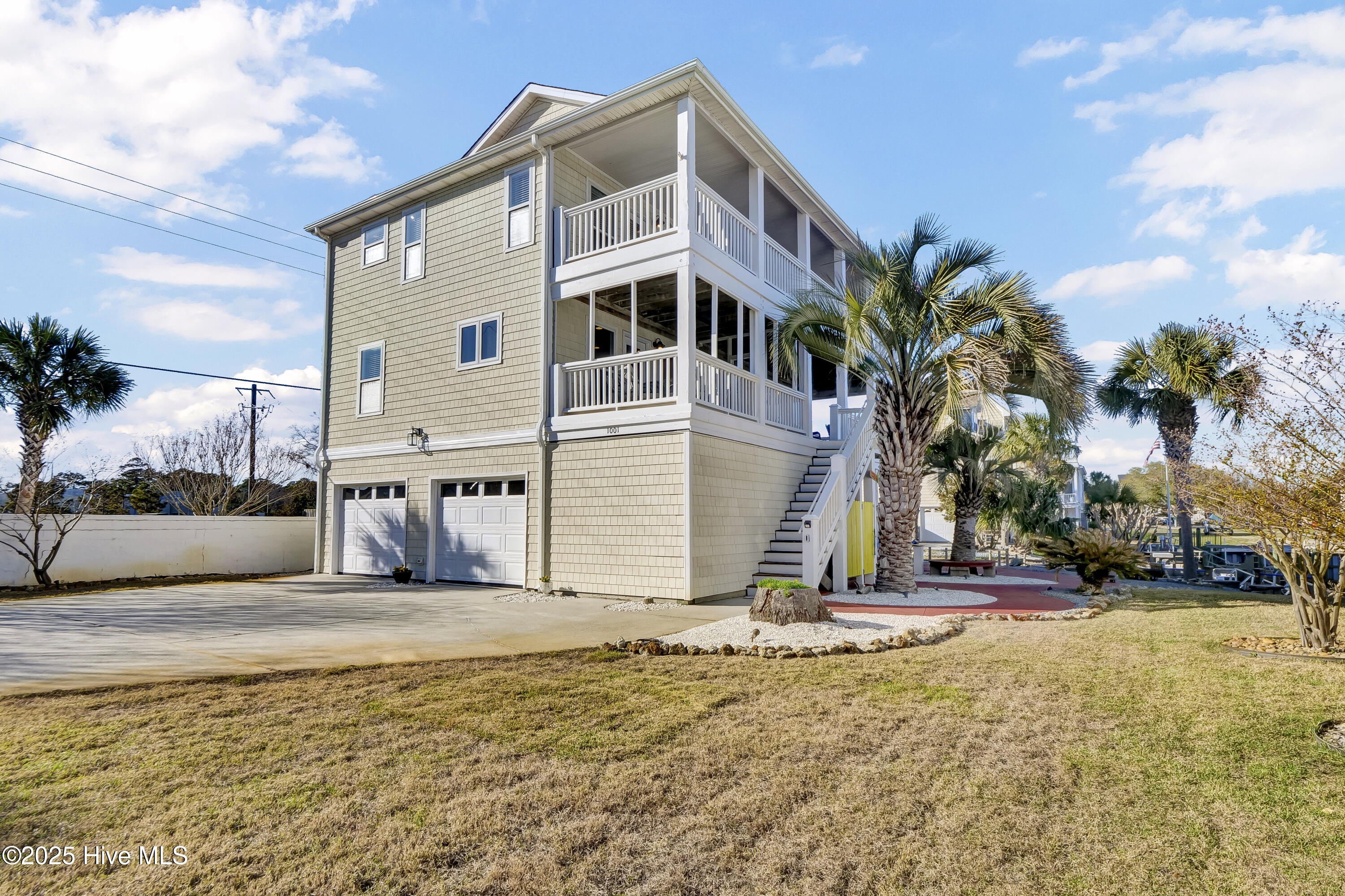 100497628 | Photo 55