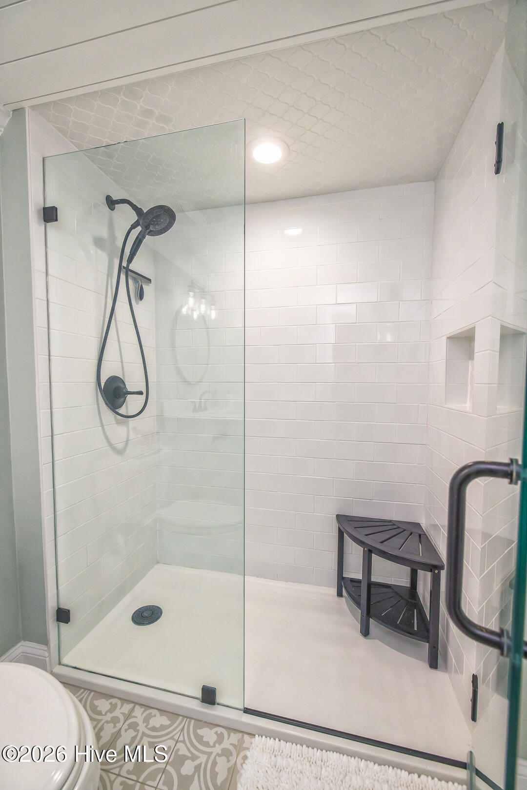 100559278 | Photo 18