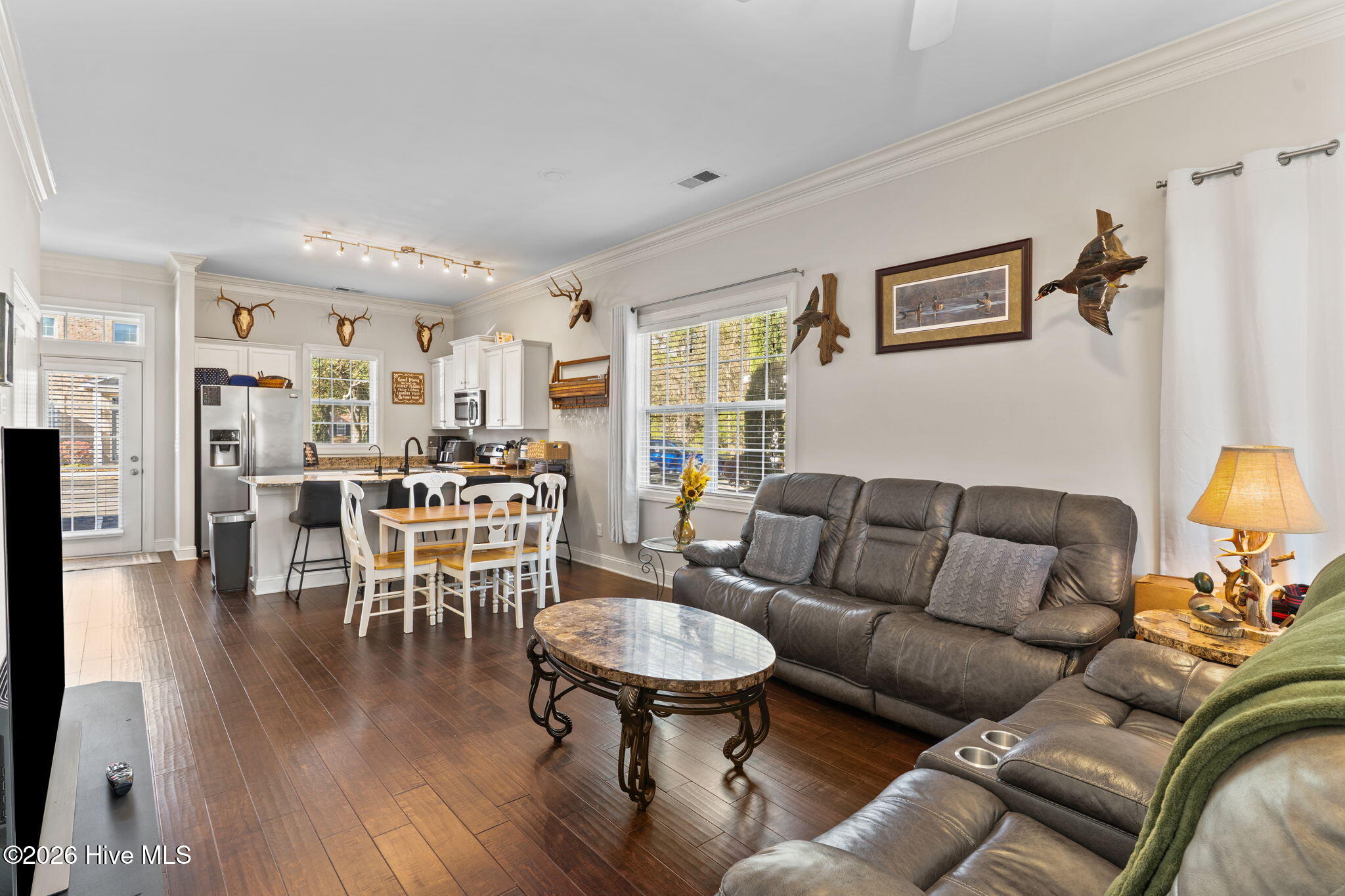 100561470 | Photo 17