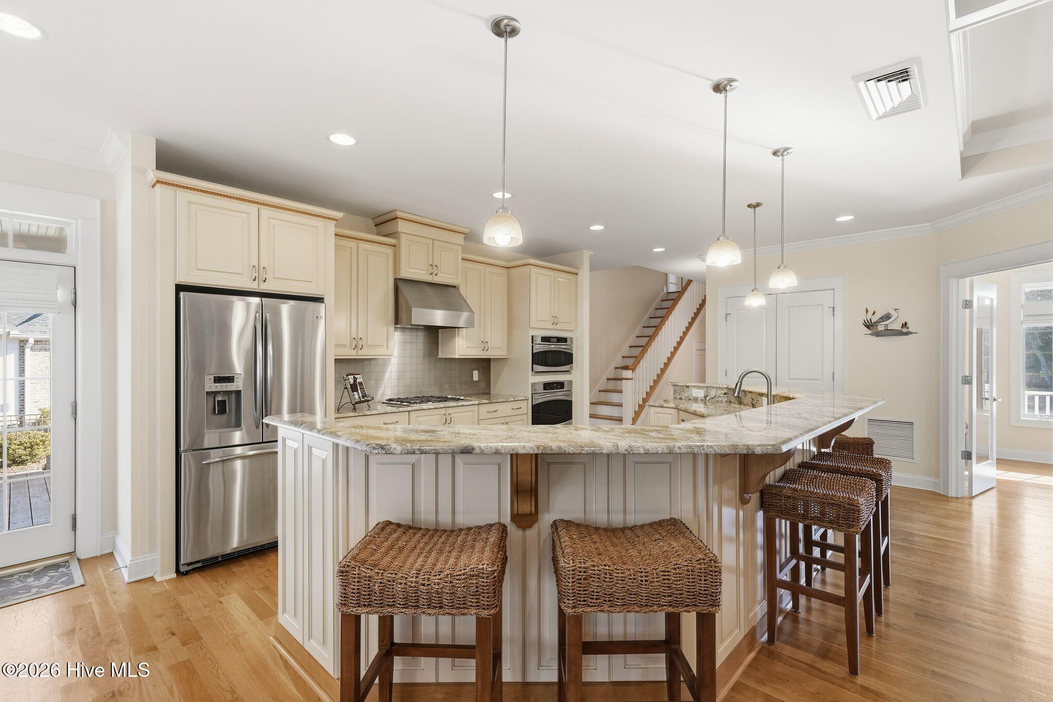 100553774 | Photo 20