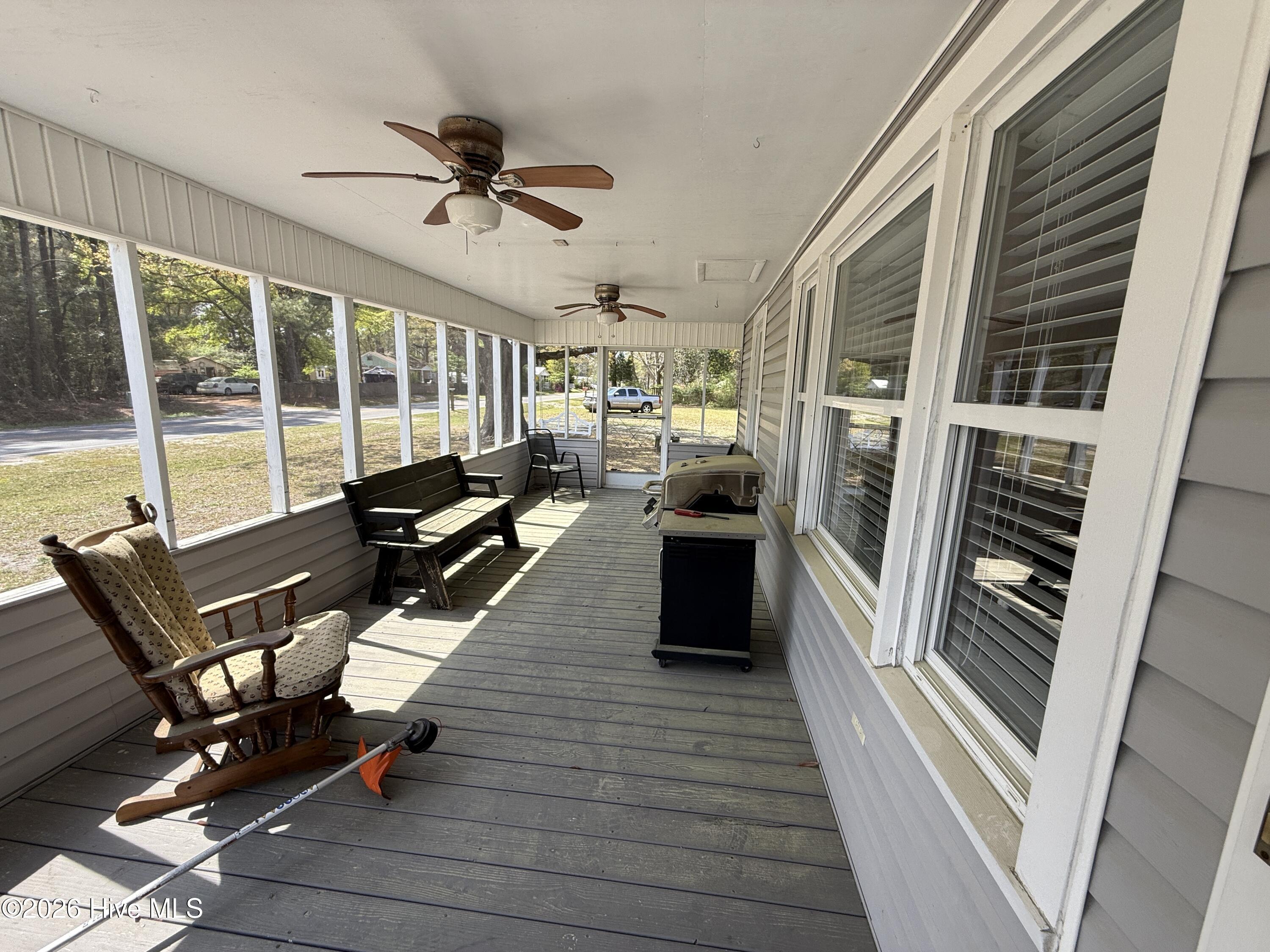 100564688 | Photo 25