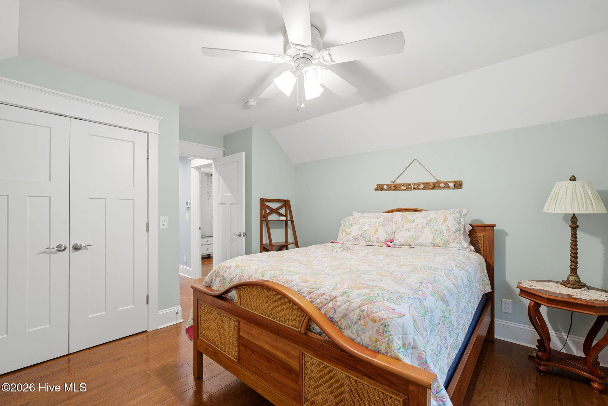 100553836 | Photo 21