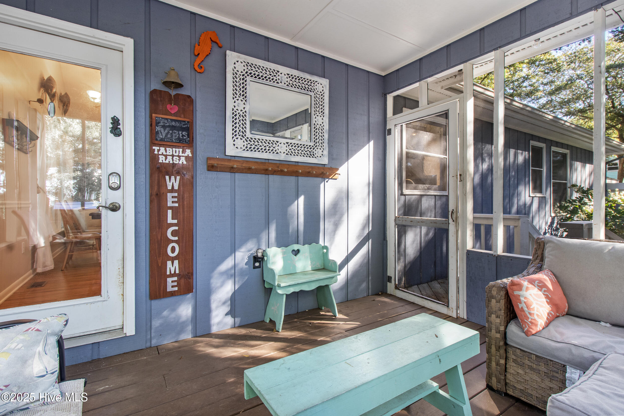 100541020 | Photo 31