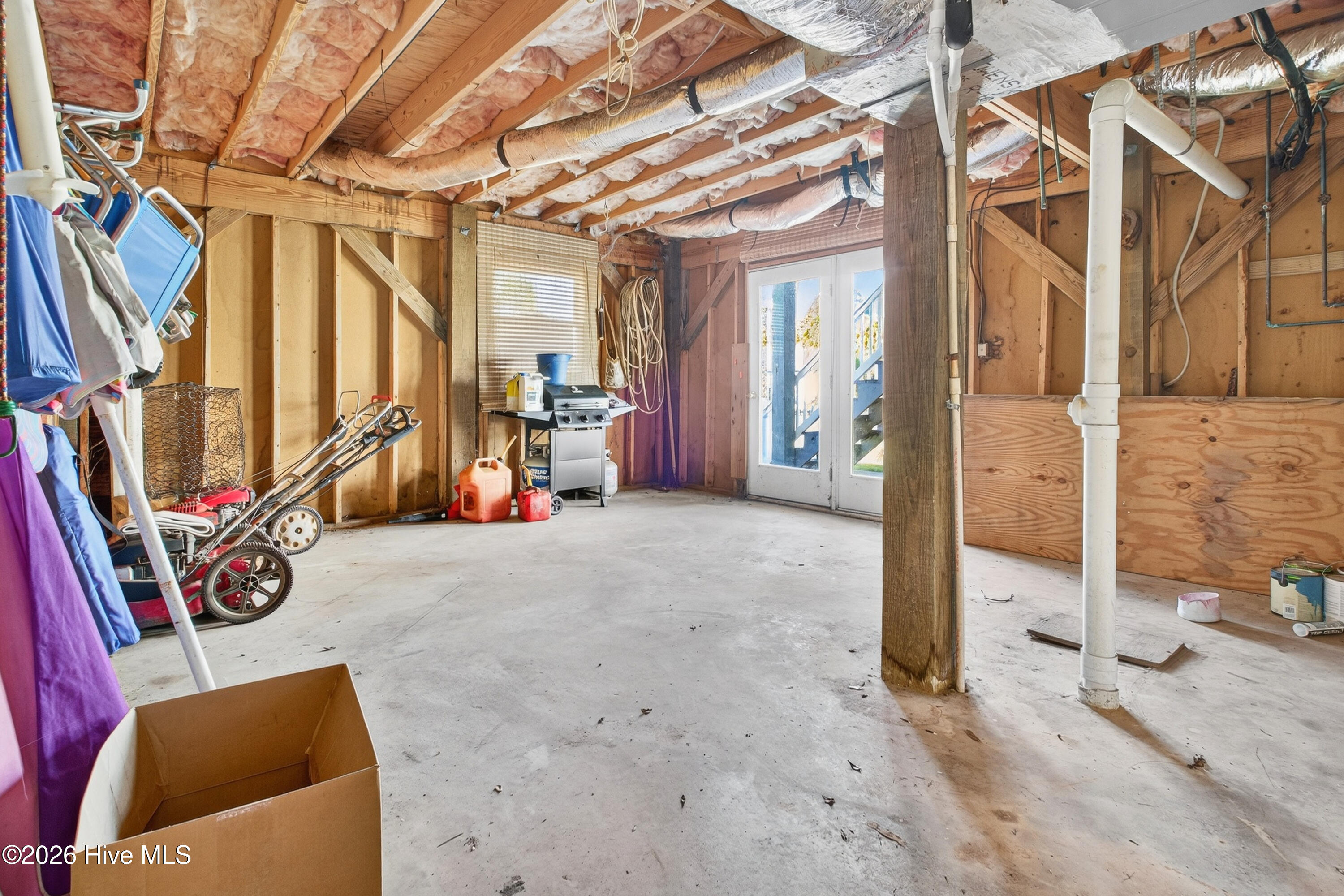 100558876 | Photo 37