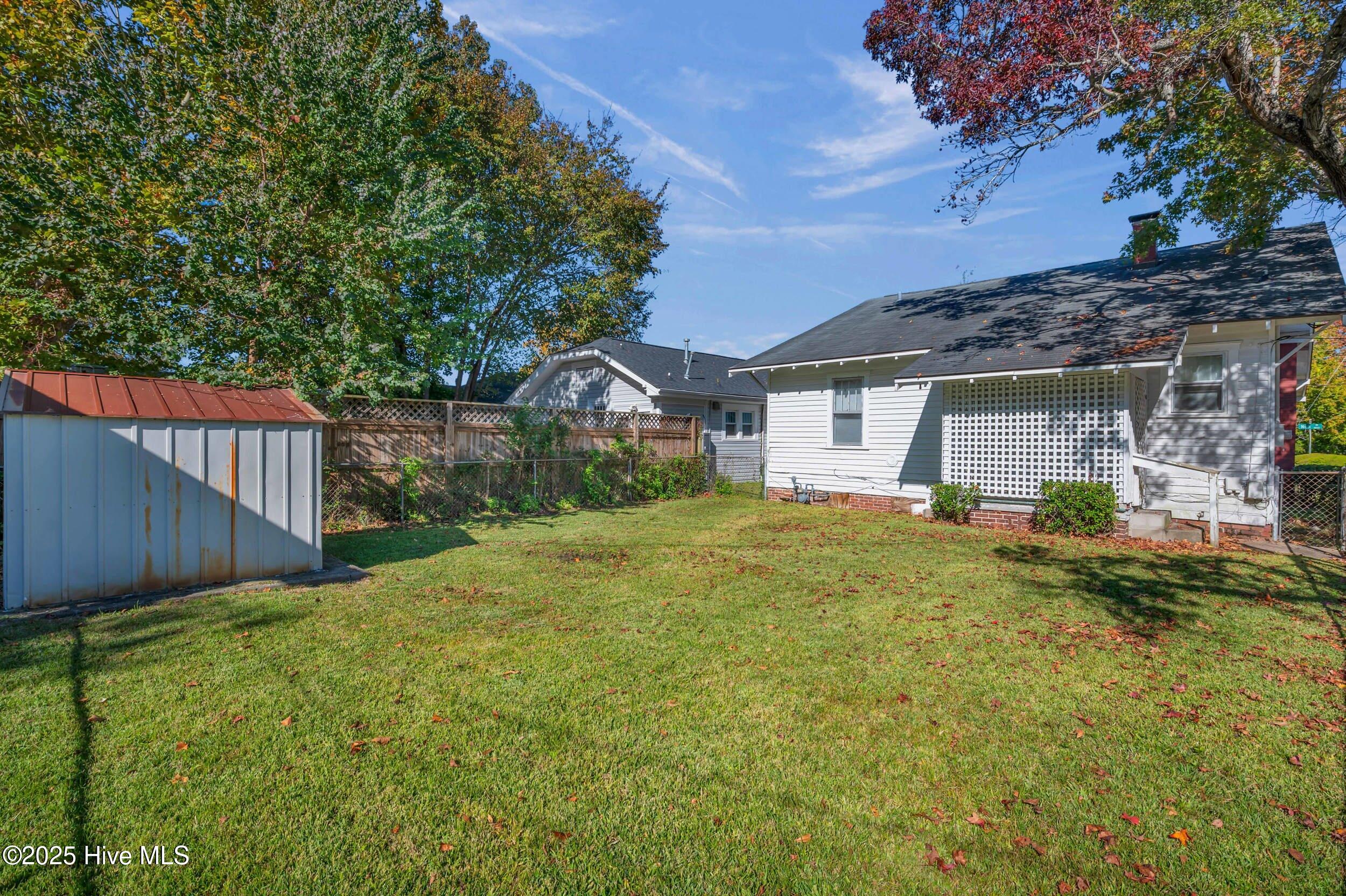 100540647 | Photo 15