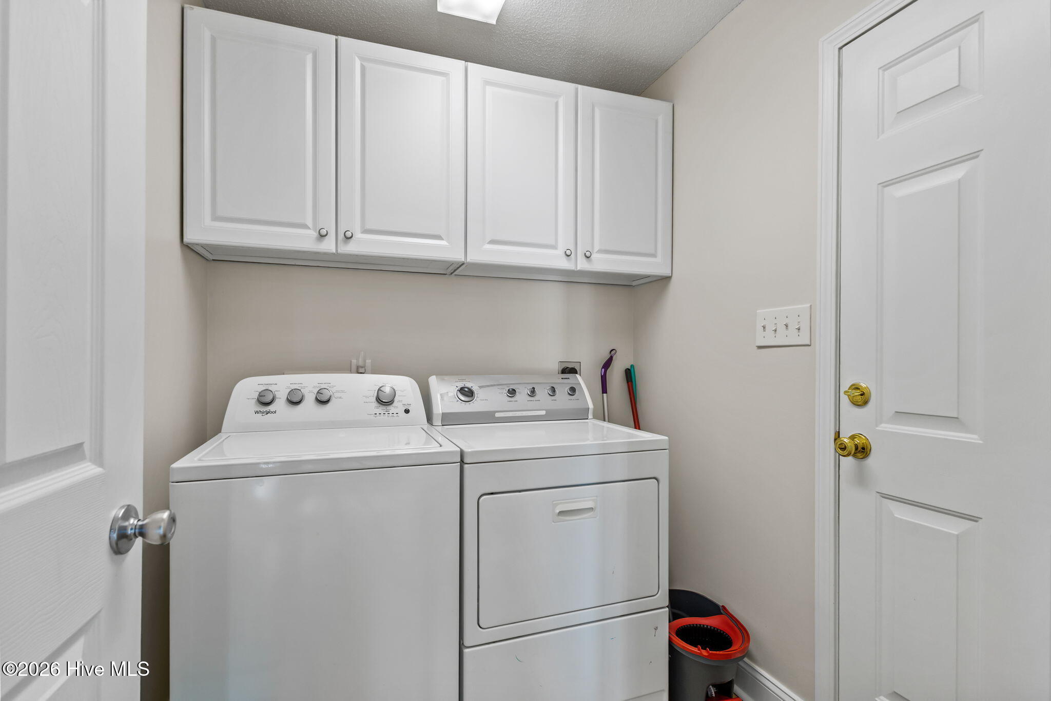 100561719 | Photo 27