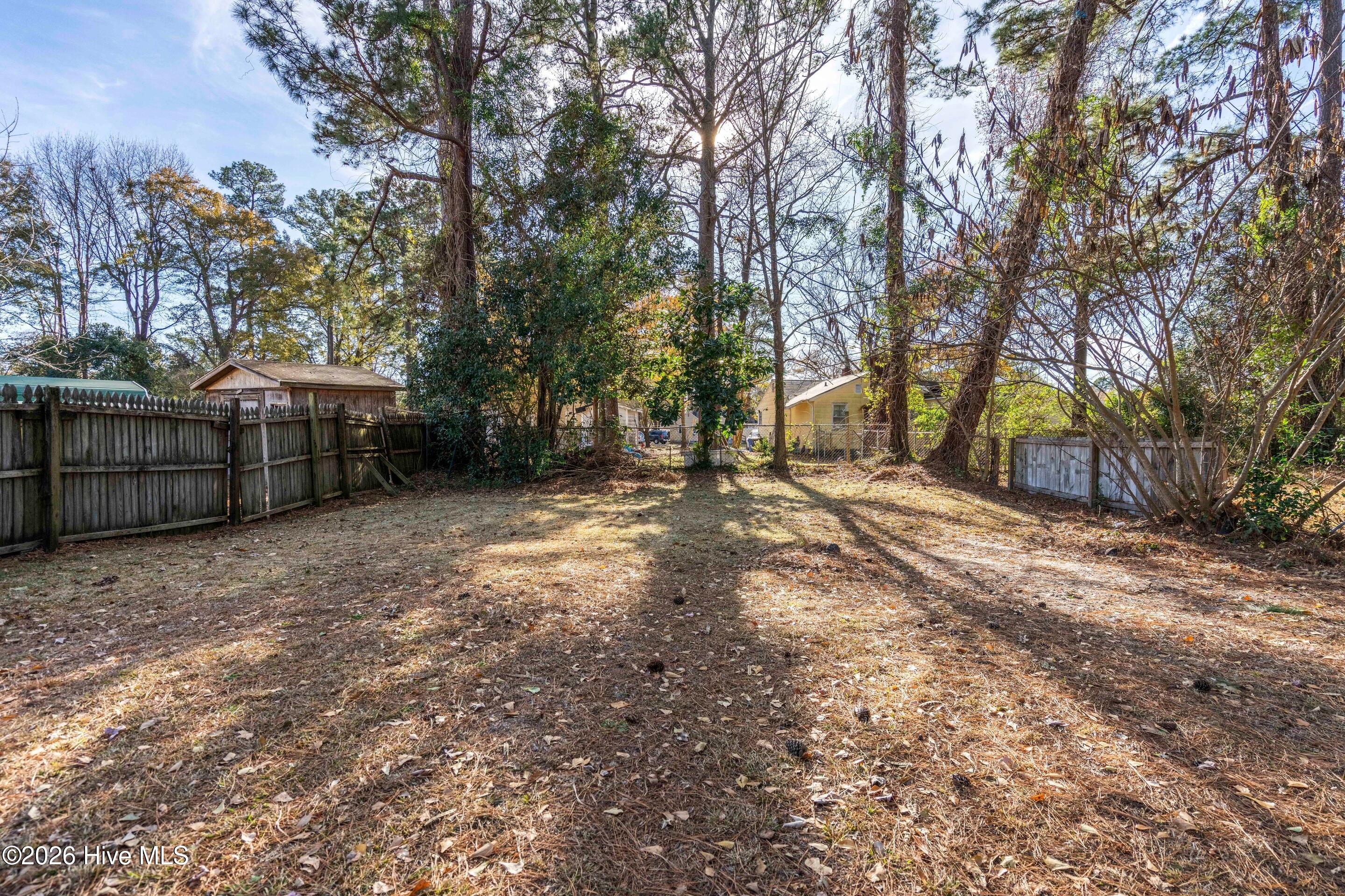 100547310 | Photo 20