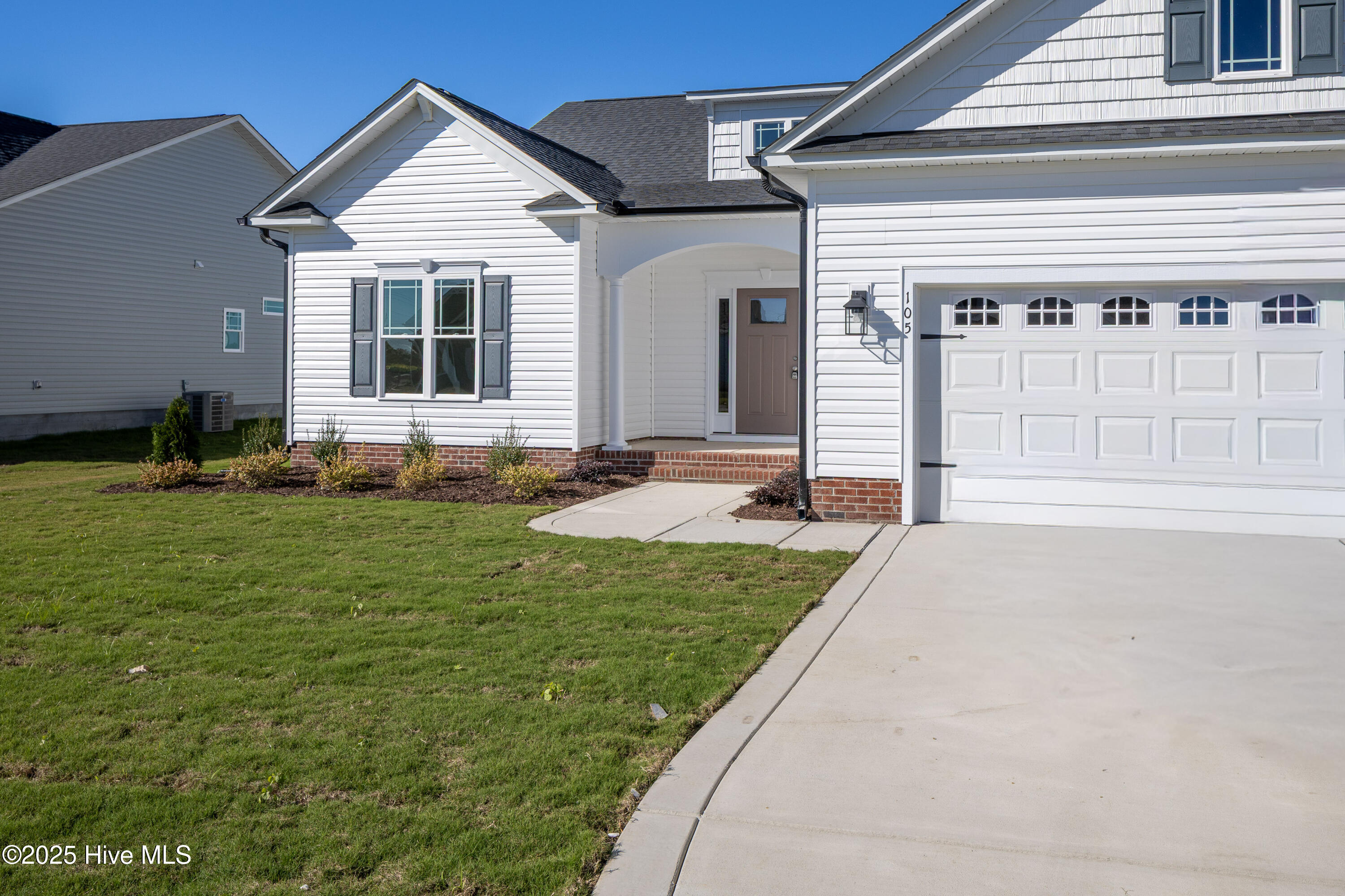 Homes for sale in Clinton, NC | 105 Sunny Acres Ln, Clinton, NC 28328 | MLS# 100530014