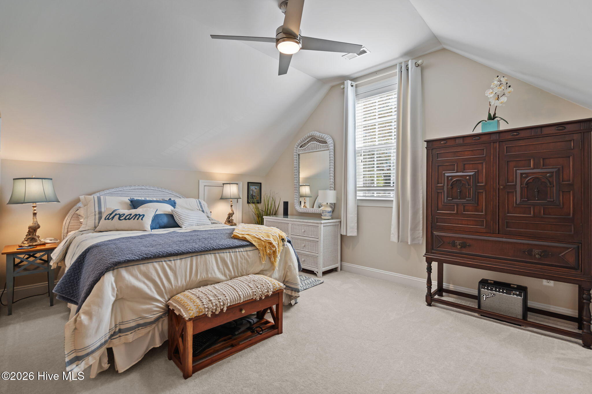 100562248 | Photo 39