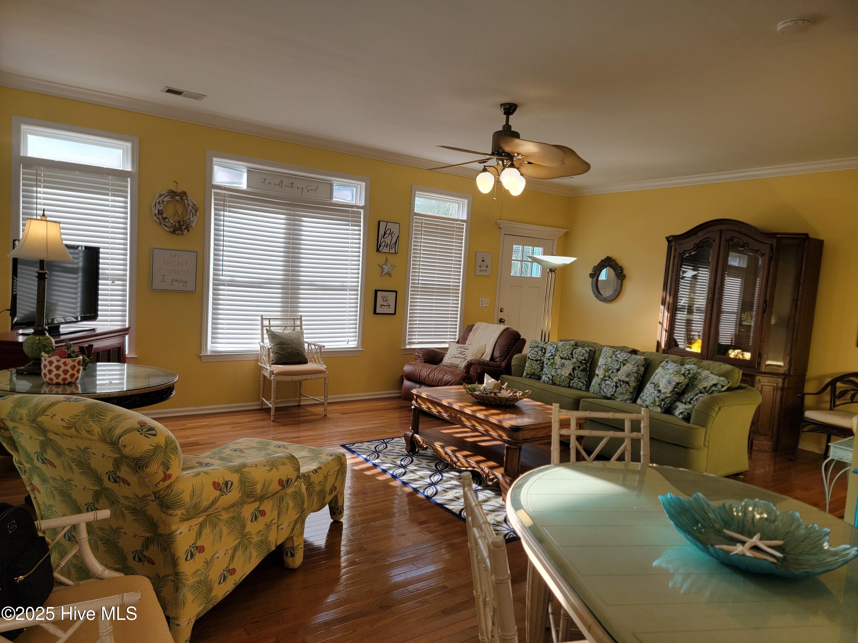 100538201 | Photo 21