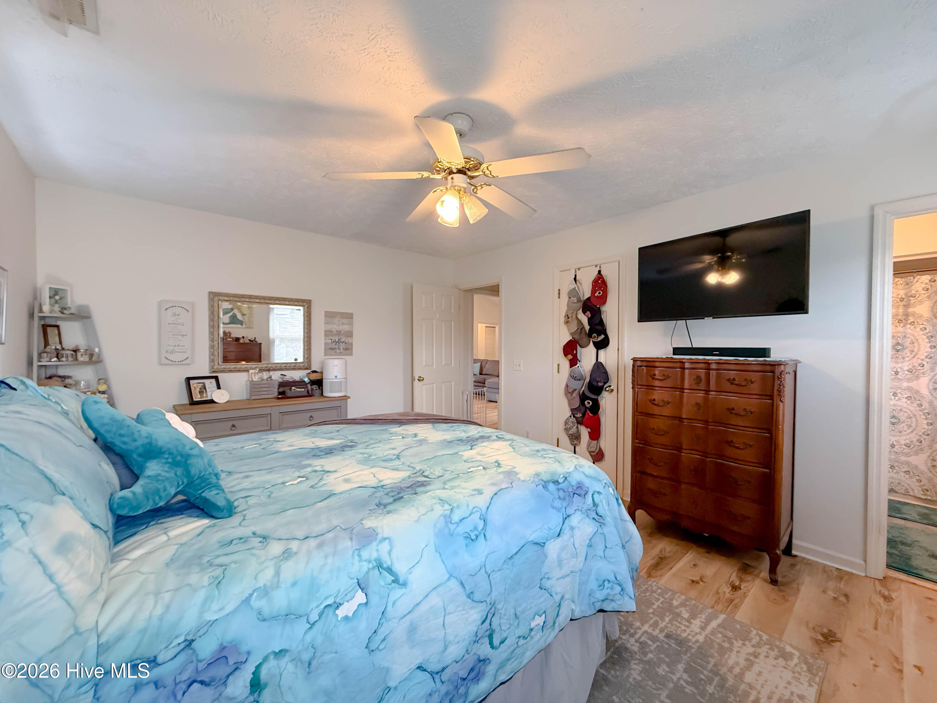 100556502 | Photo 42