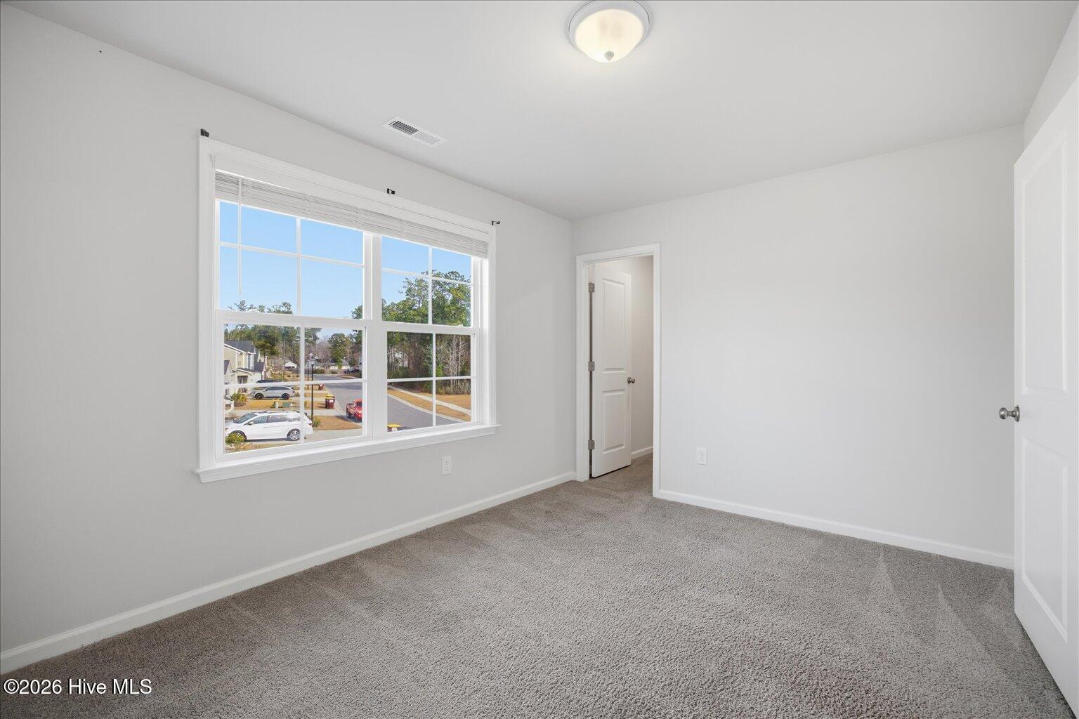 100548864 | Photo 39