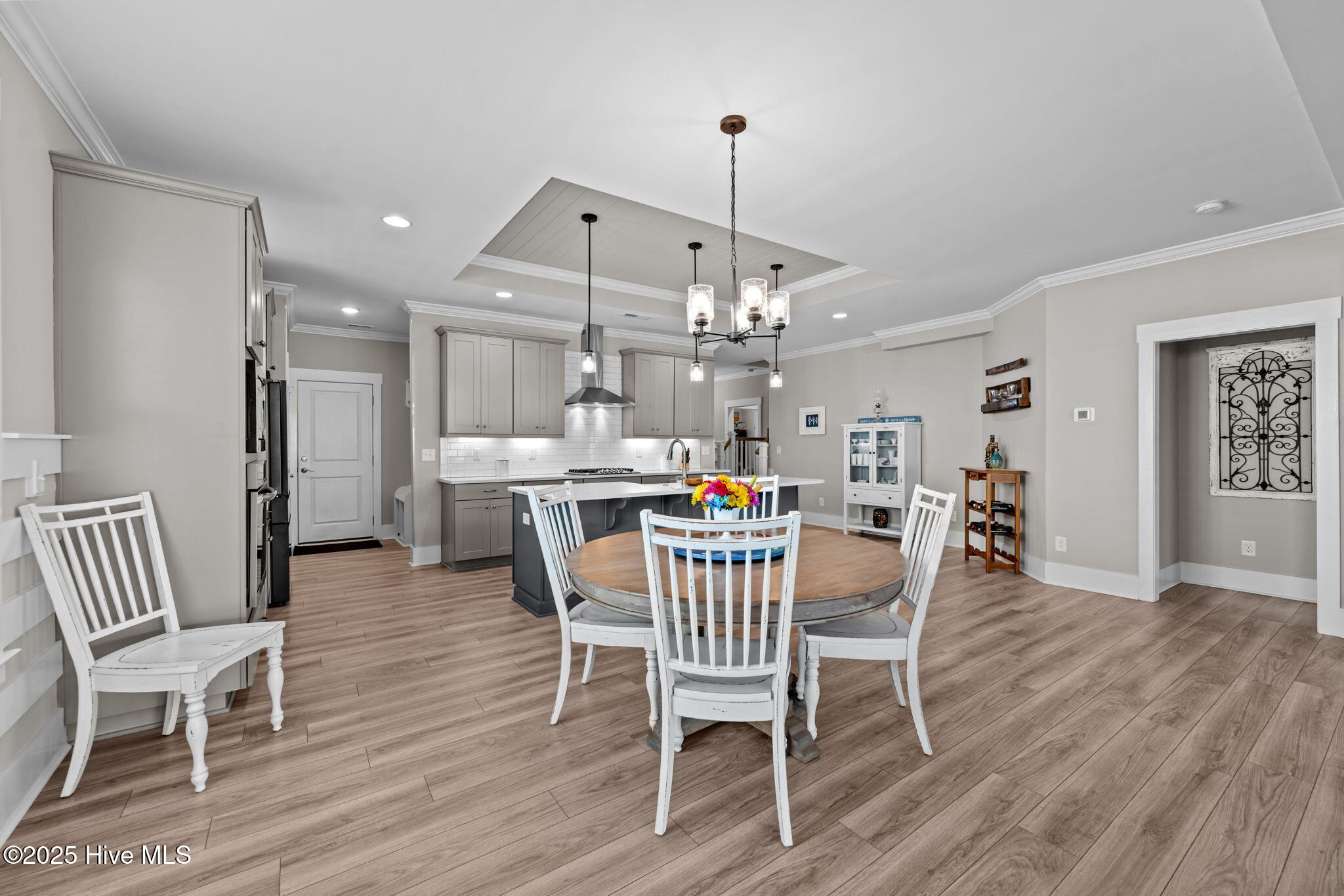 100527941 | Photo 31