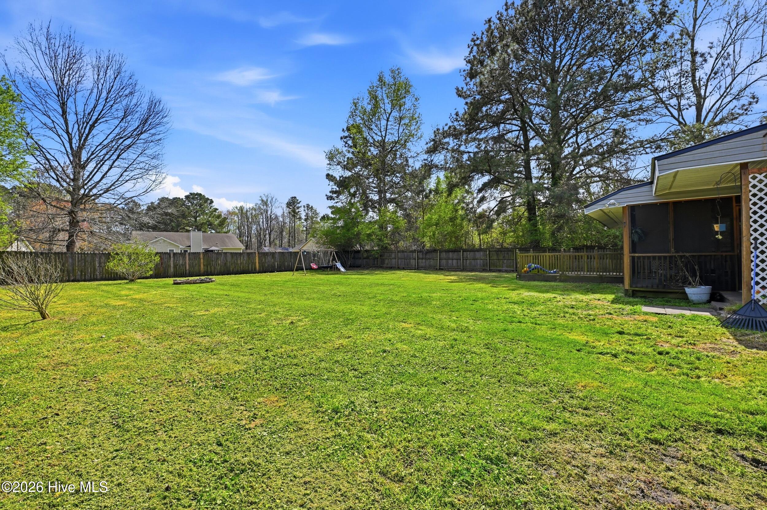 100562162 | Photo 28