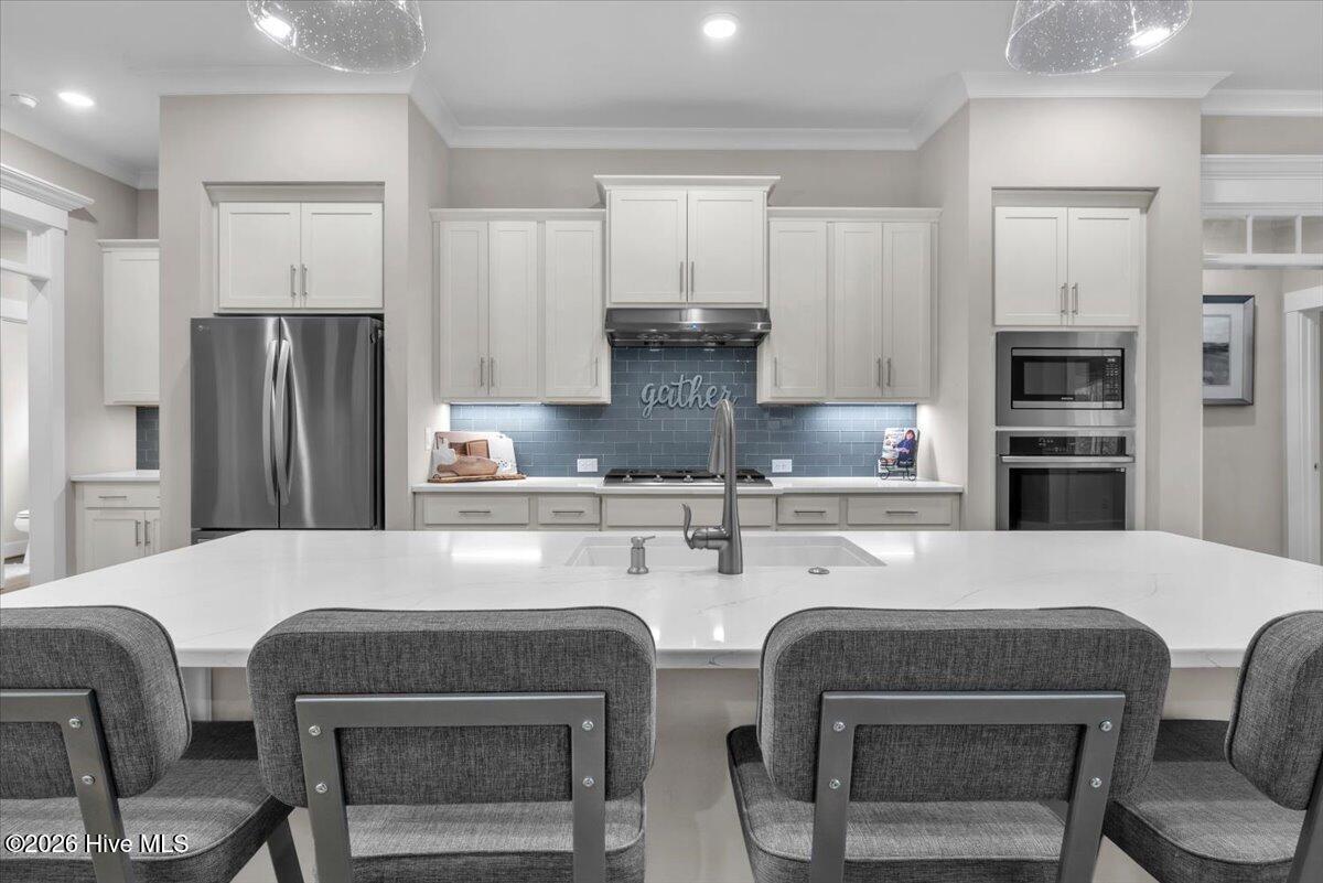 100558709 | Photo 22