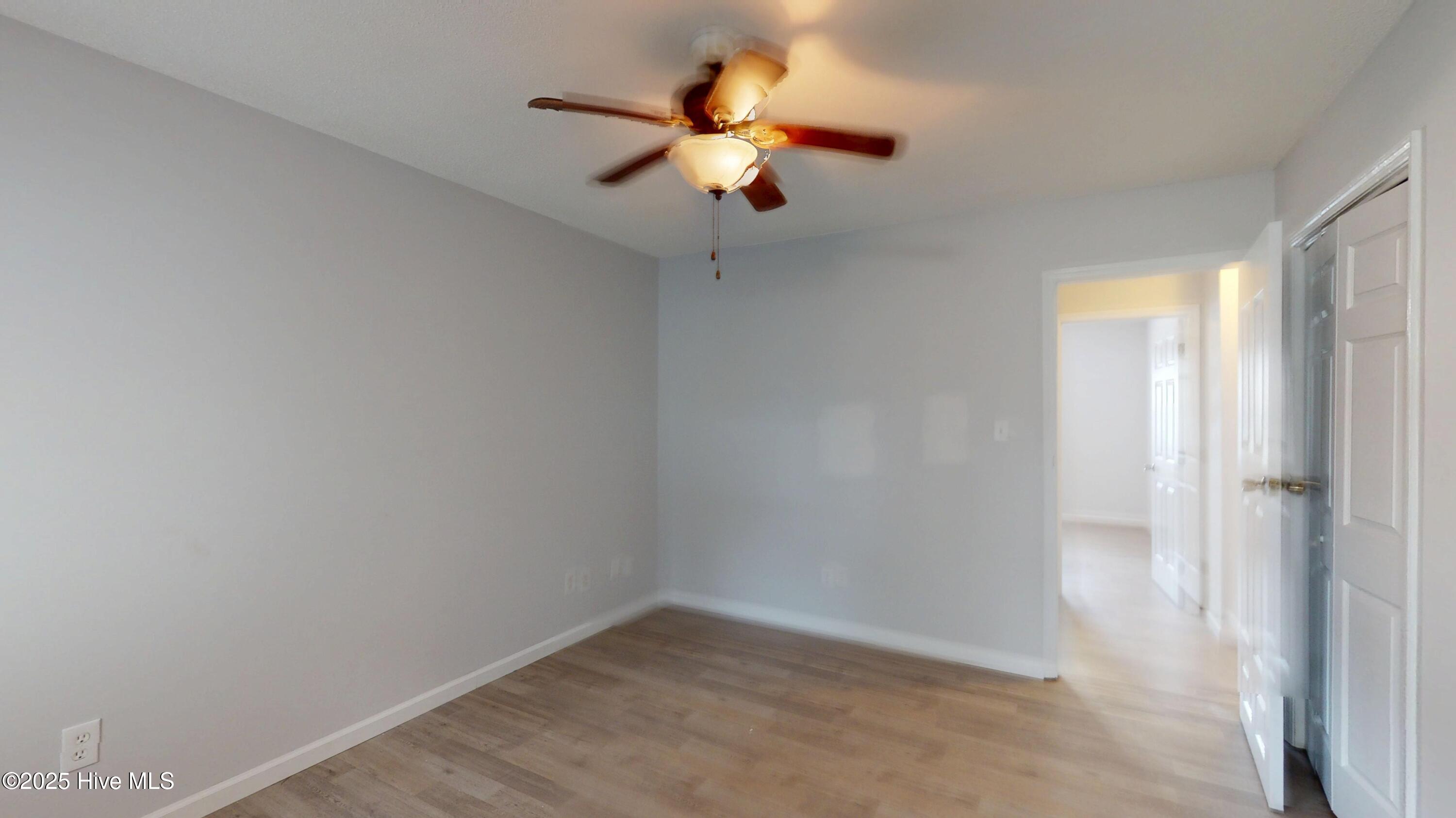 100536322 | Photo 21